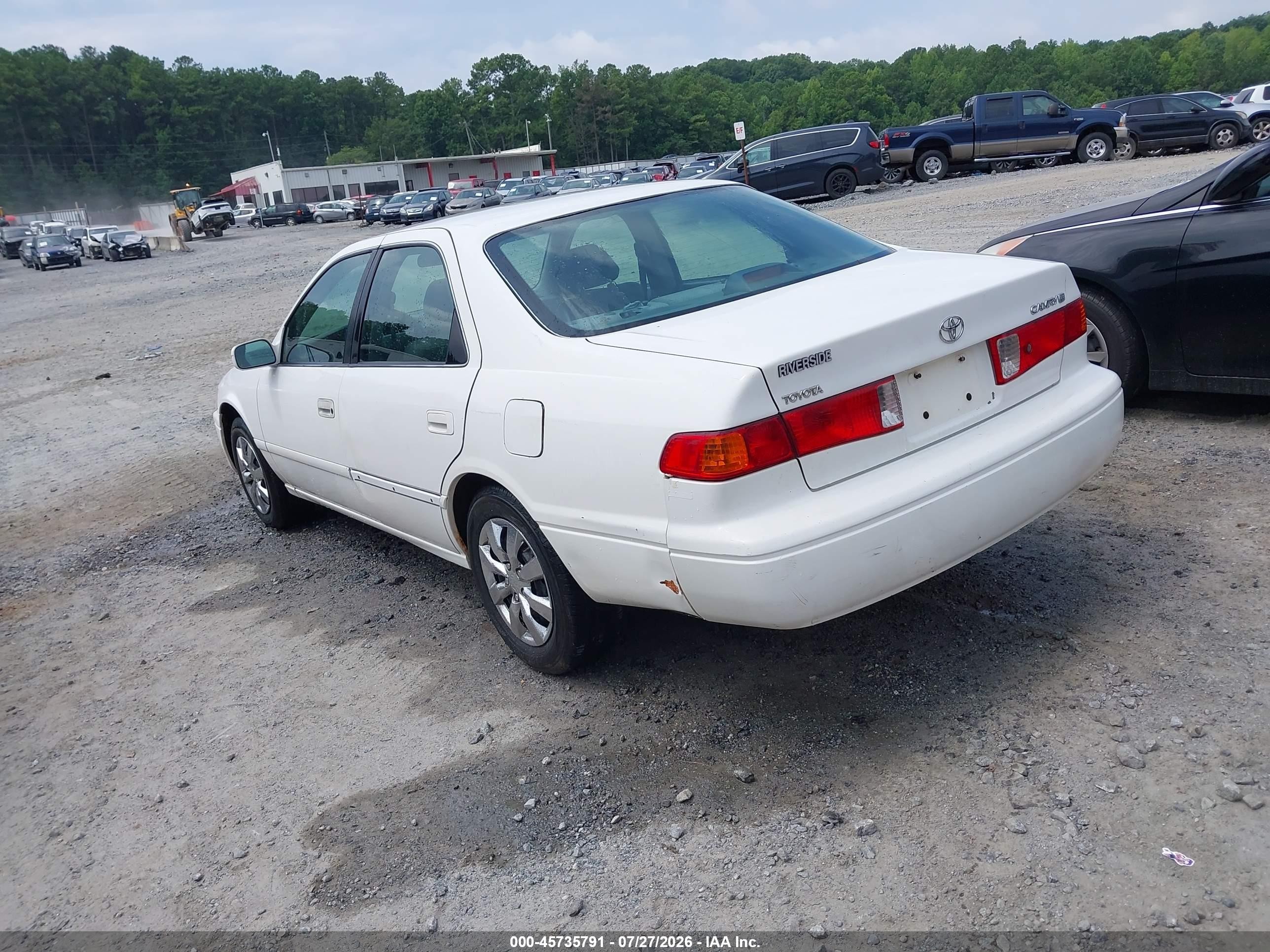 2000 Toyota Camry Le White vin: 4T1BG22K9YU925567