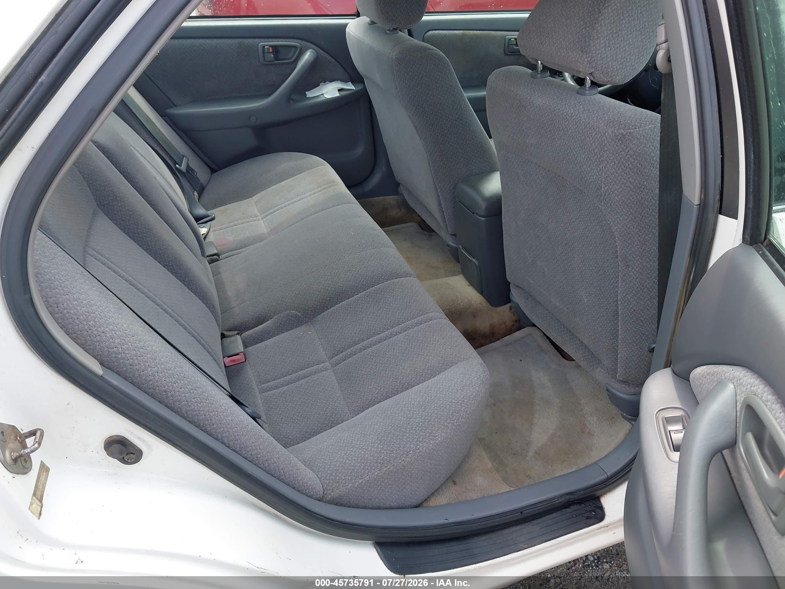 2000 Toyota Camry Le White vin: 4T1BG22K9YU925567