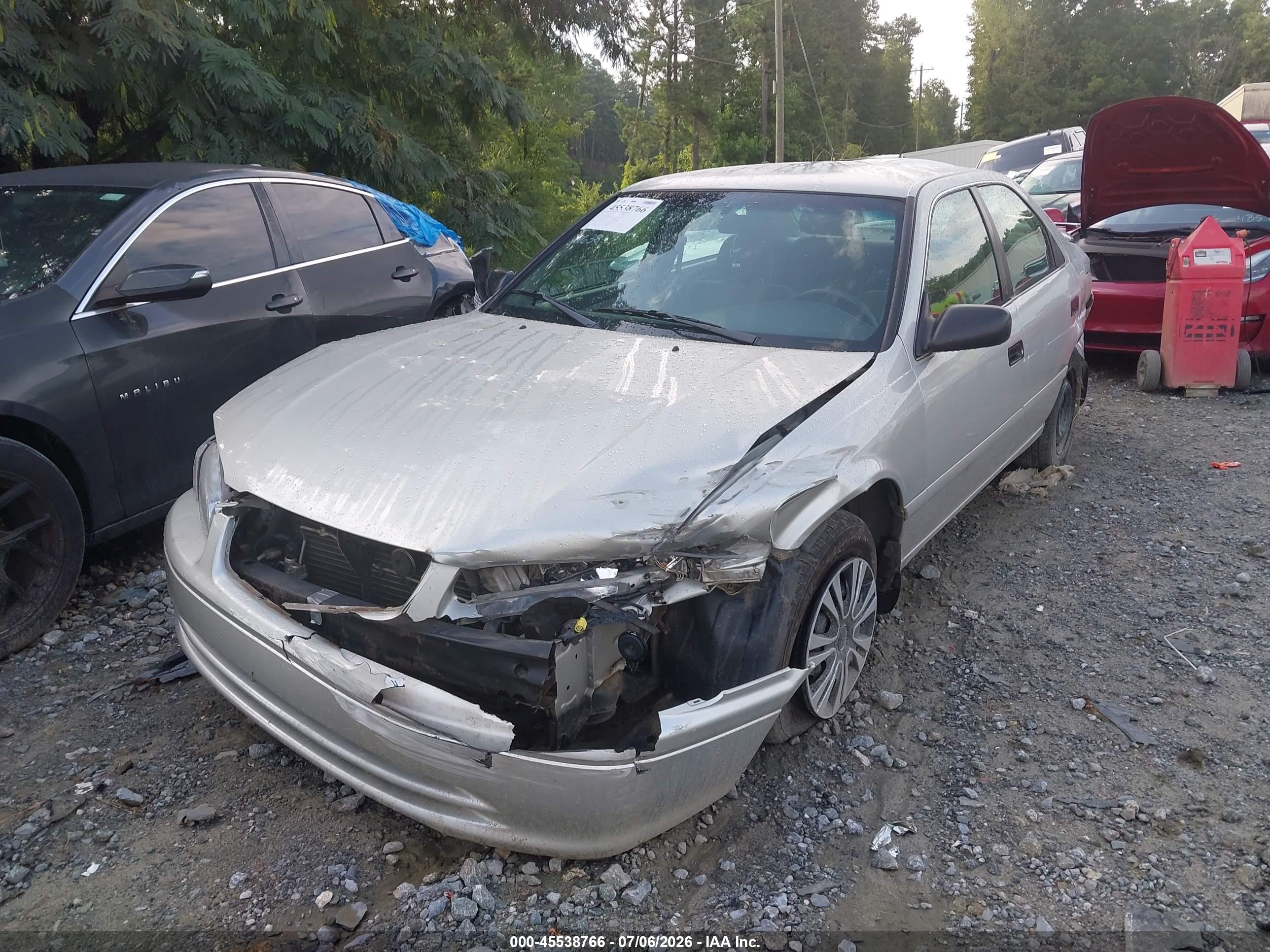 2001 Toyota Camry Le Silver vin: 4T1BG22KX1U062638