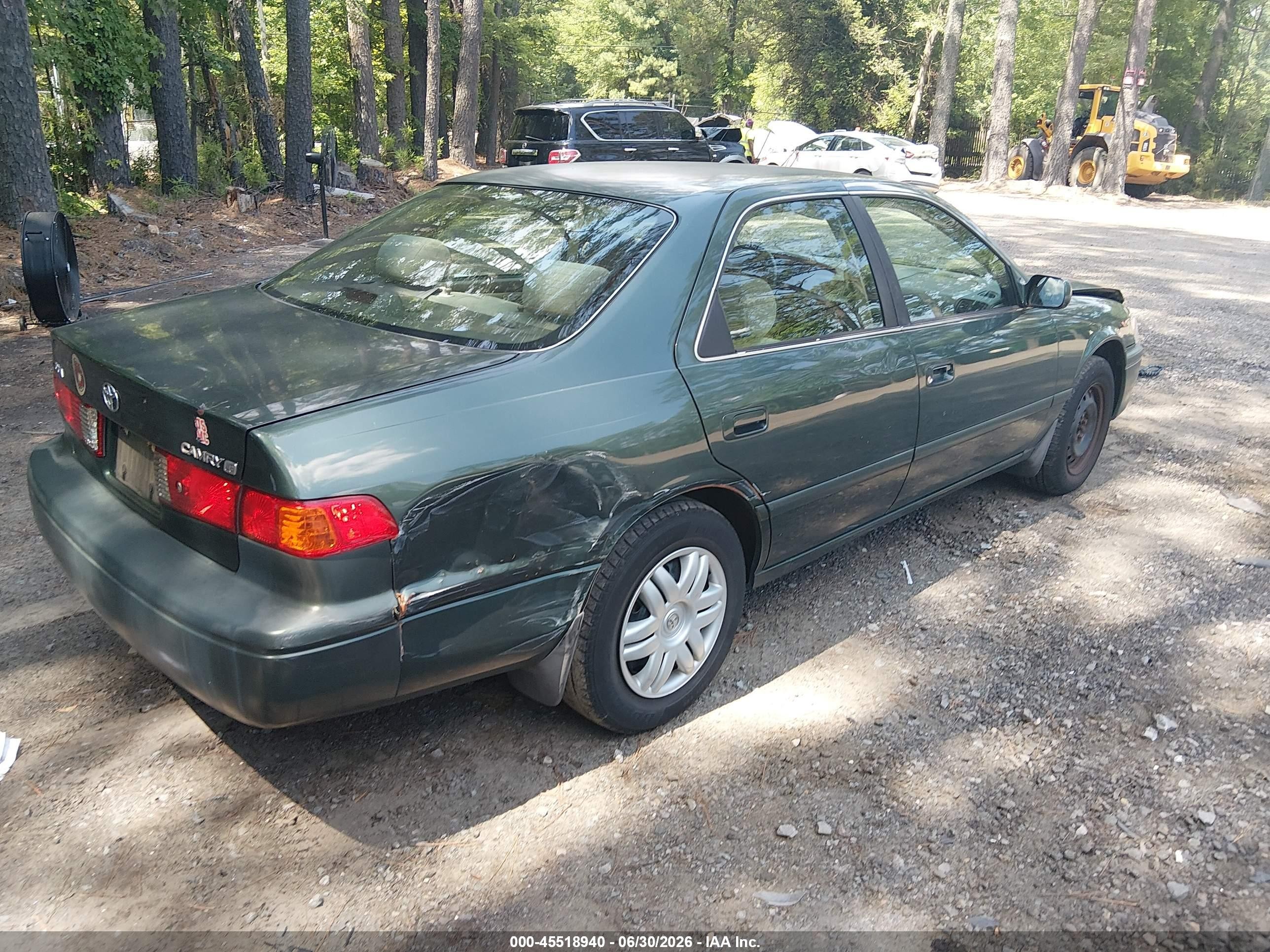 2001 Toyota Camry Le Green vin: 4T1BG22KX1U082825