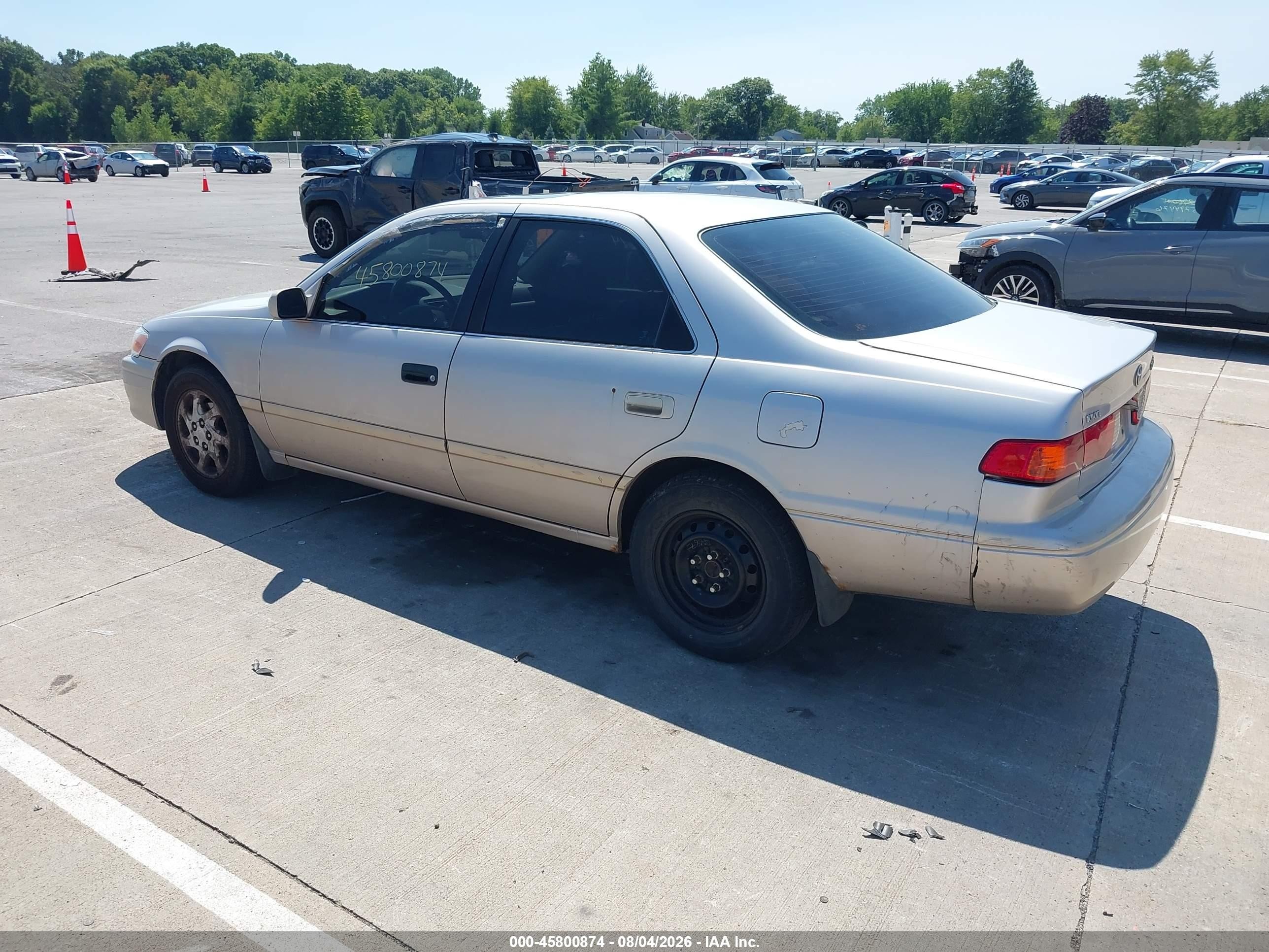 2001 Toyota Camry Le Gray vin: 4T1BG22KX1U099771