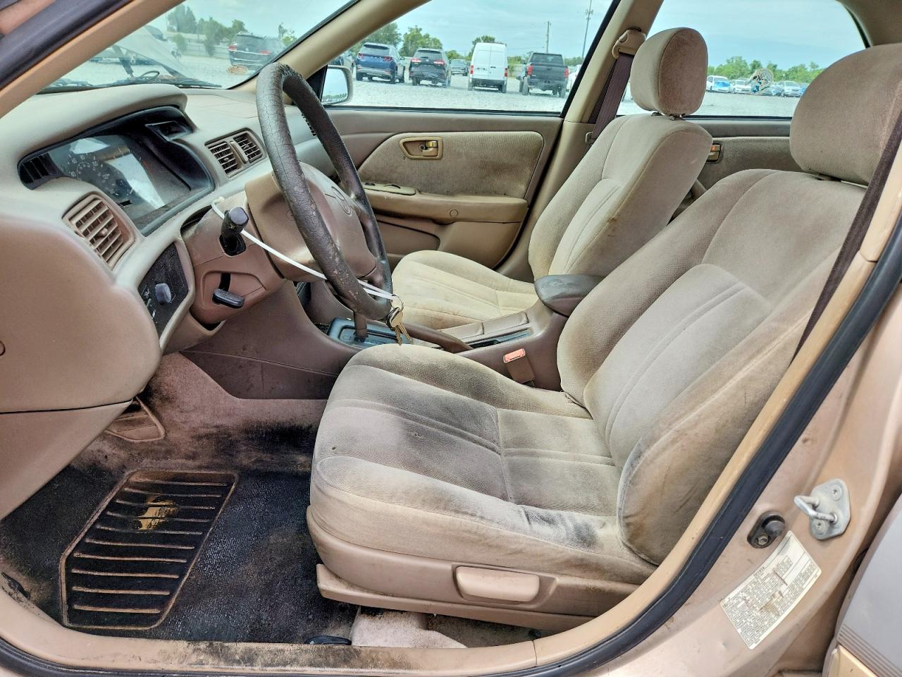 2001 Toyota Camry Ce Silver vin: 4T1BG22KX1U110087