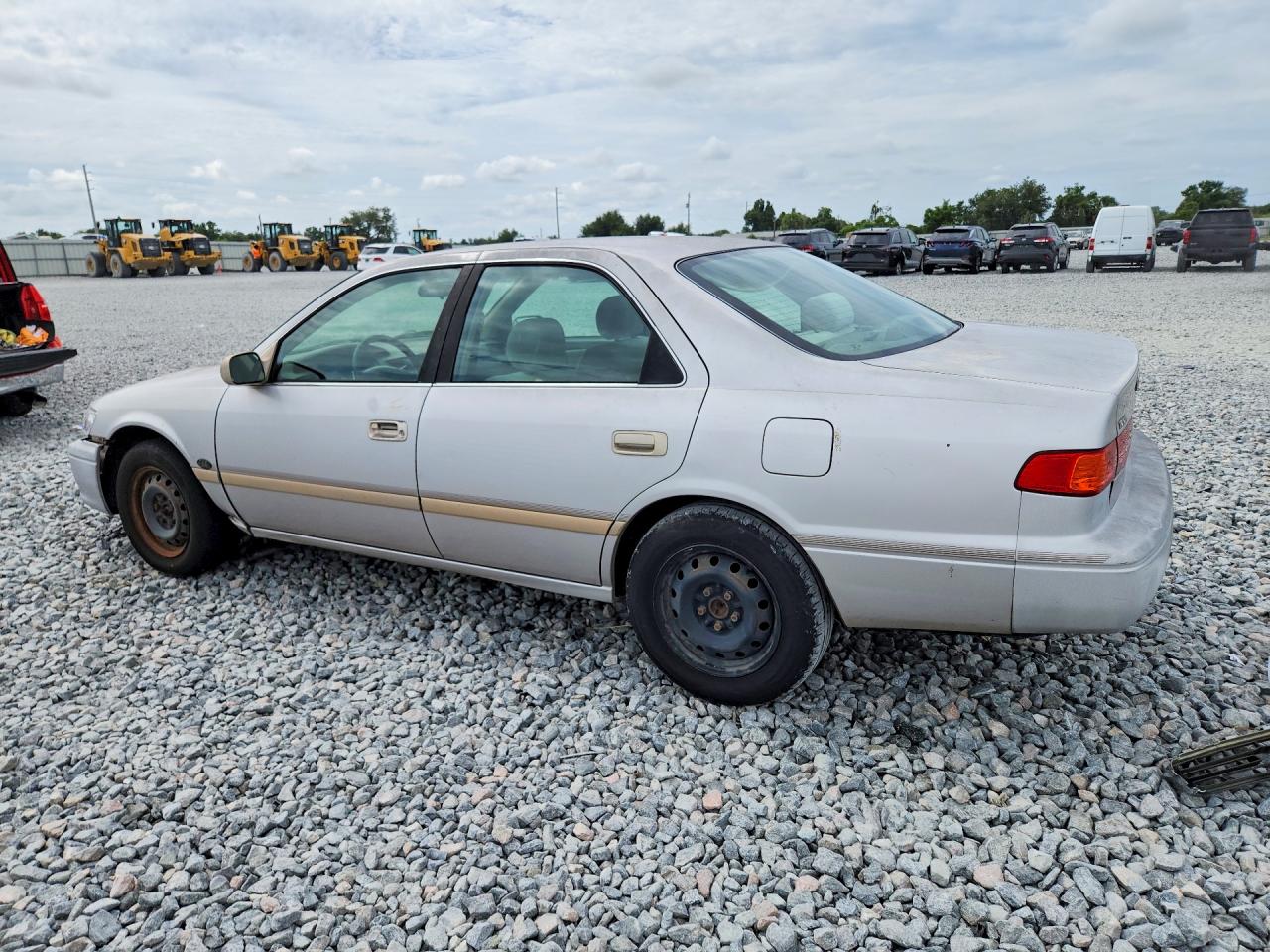 2001 Toyota Camry Ce Silver vin: 4T1BG22KX1U110087