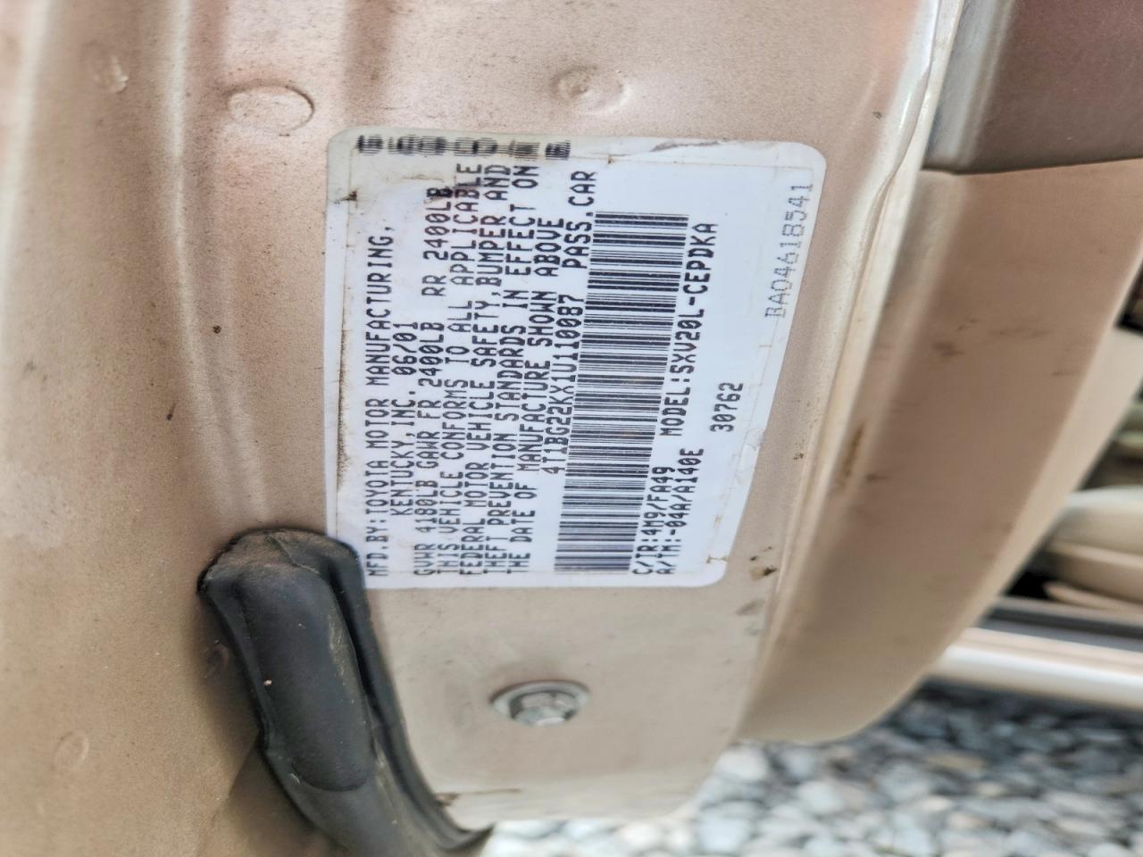 2001 Toyota Camry Ce Silver vin: 4T1BG22KX1U110087