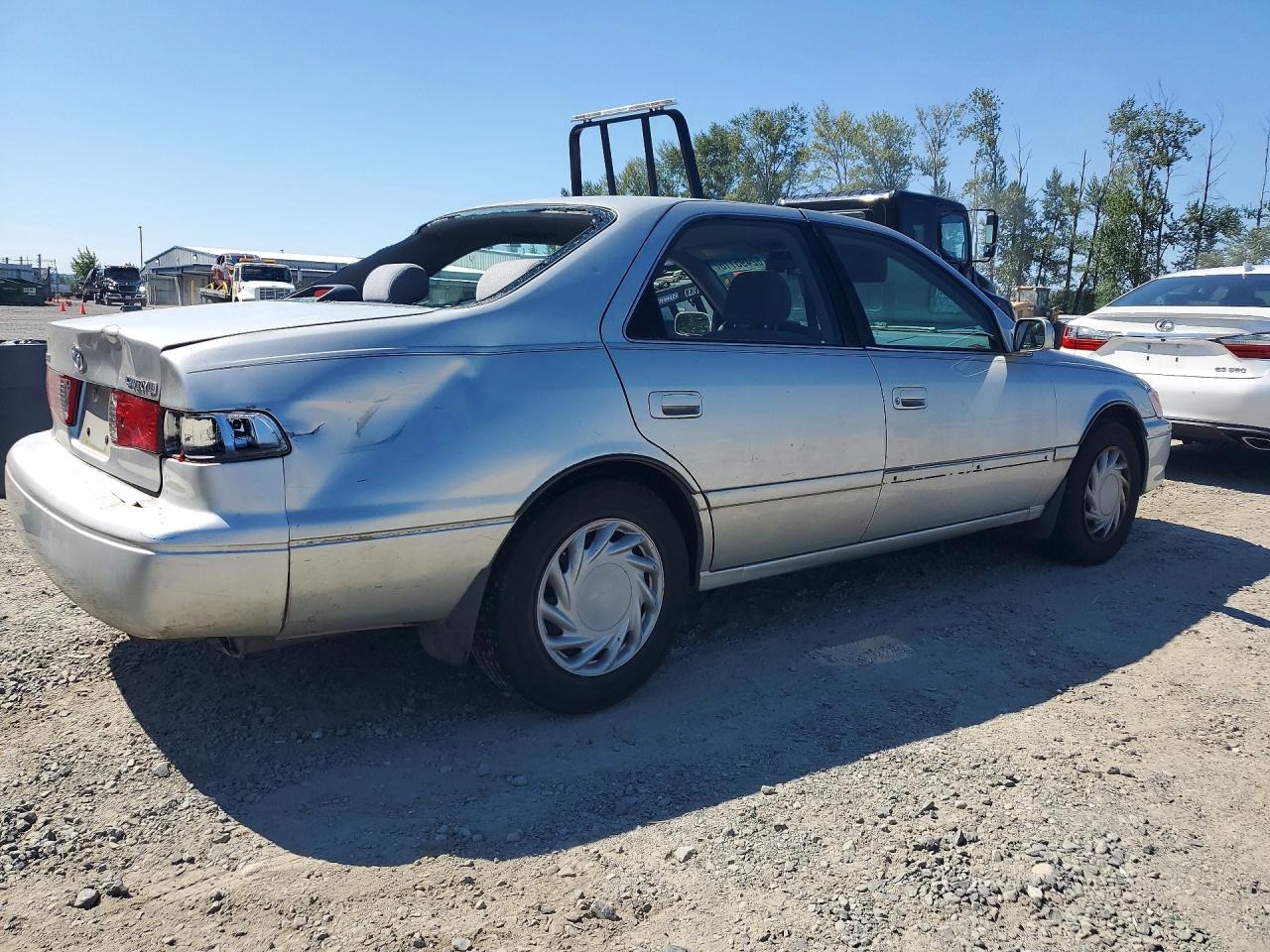 2001 Toyota Camry Le Silver vin: 4T1BG22KX1U864705