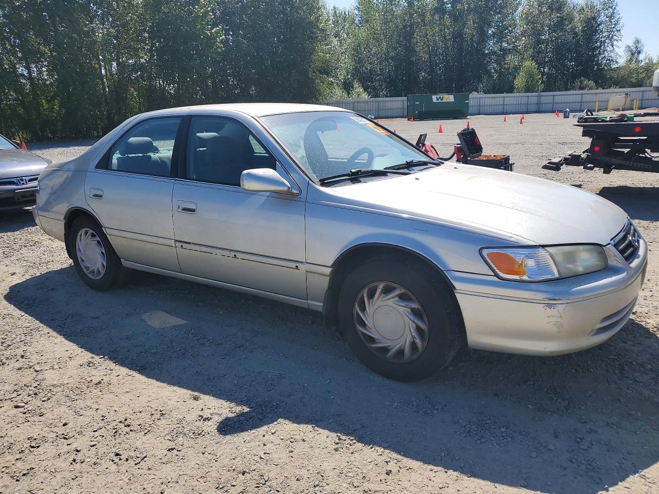 2001 Toyota Camry Le Silver vin: 4T1BG22KX1U864705