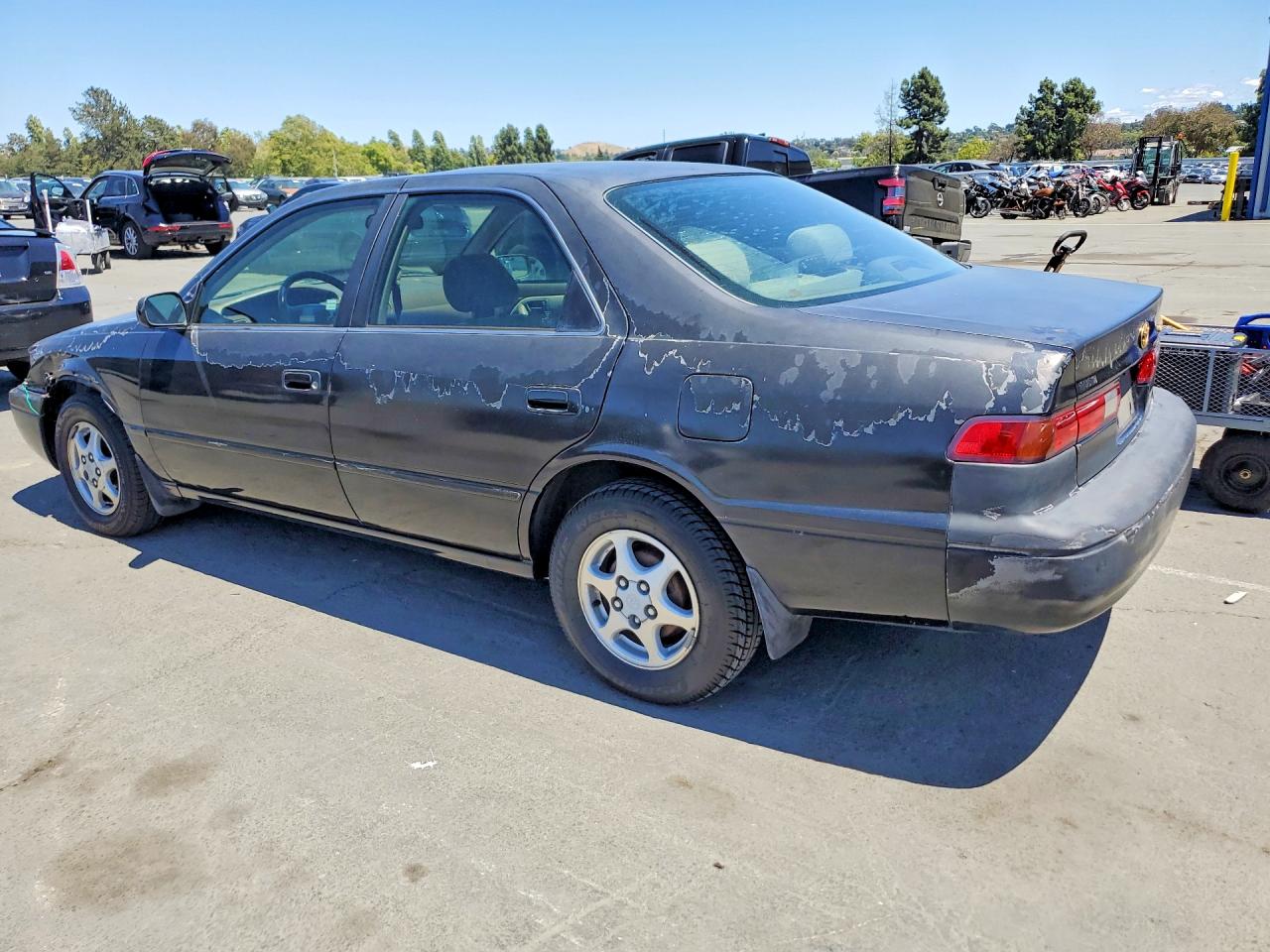 1997 Toyota Camry /le/ Black vin: 4T1BG22KXVU017575