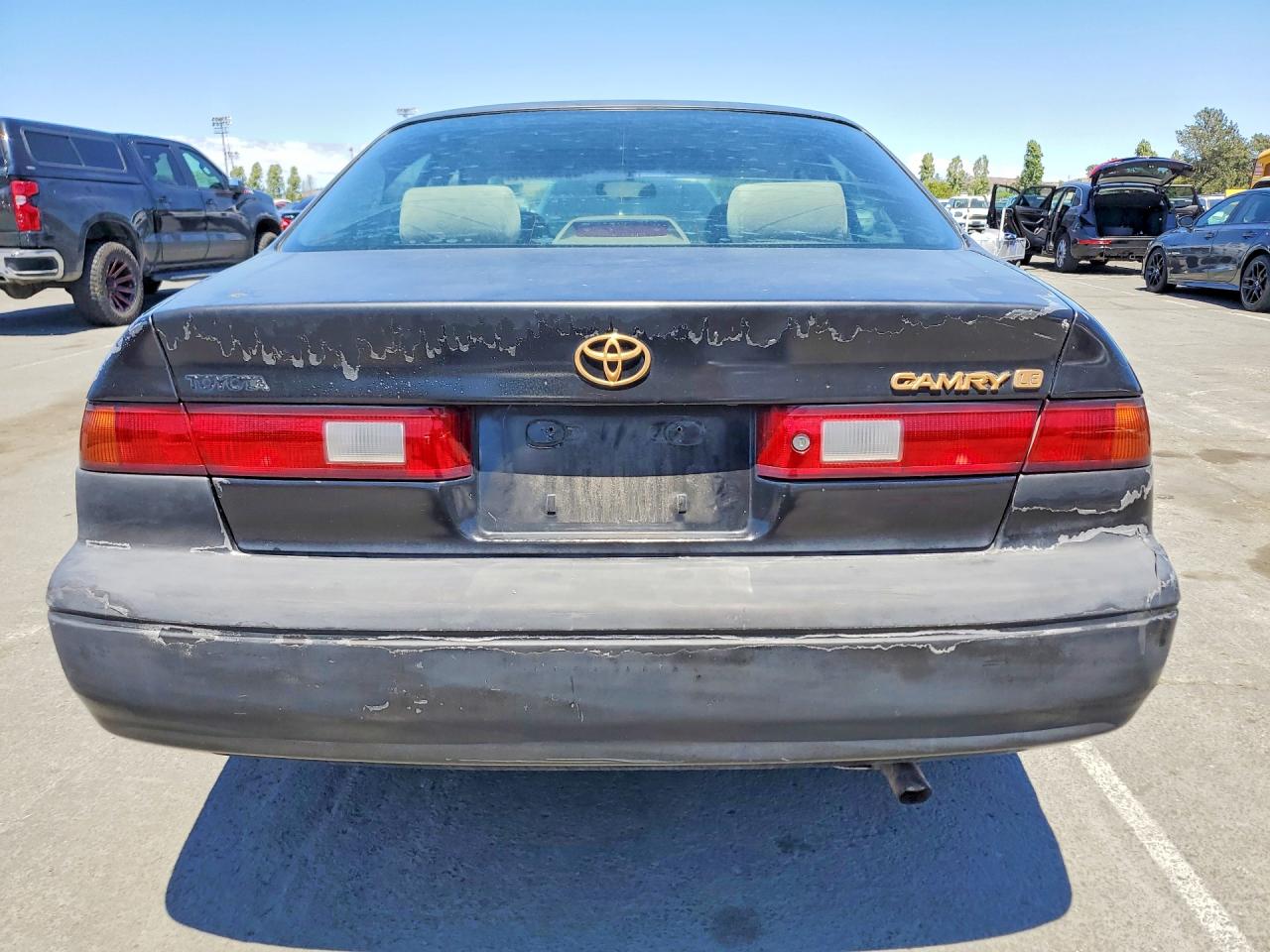 1997 Toyota Camry /le/ Black vin: 4T1BG22KXVU017575