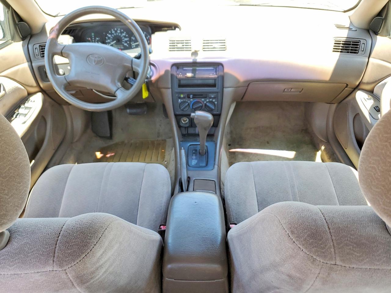 1997 Toyota Camry /le/ Black vin: 4T1BG22KXVU017575