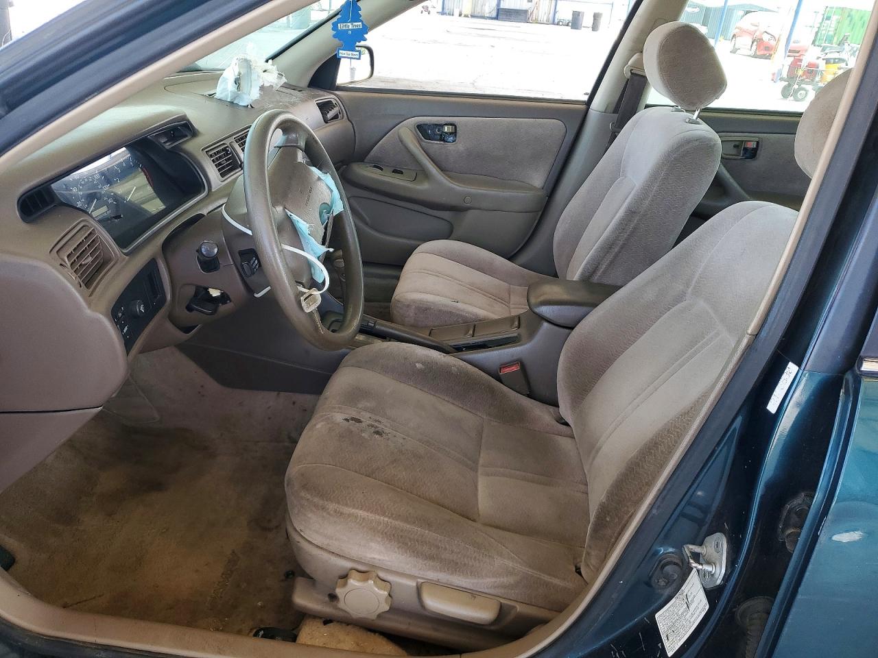 1997 Toyota Camry Le Green vin: 4T1BG22KXVU044663