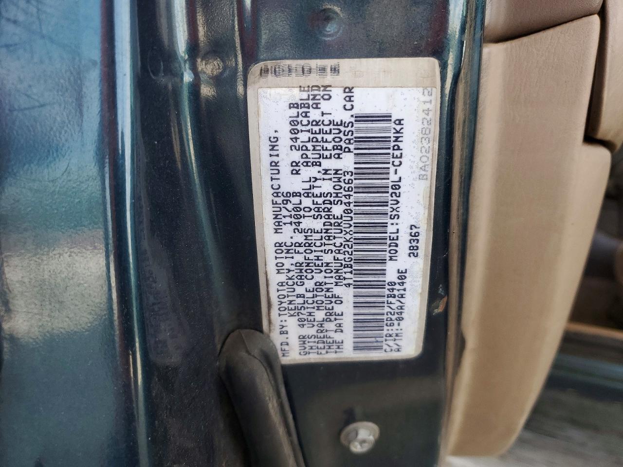 1997 Toyota Camry Le Green vin: 4T1BG22KXVU044663
