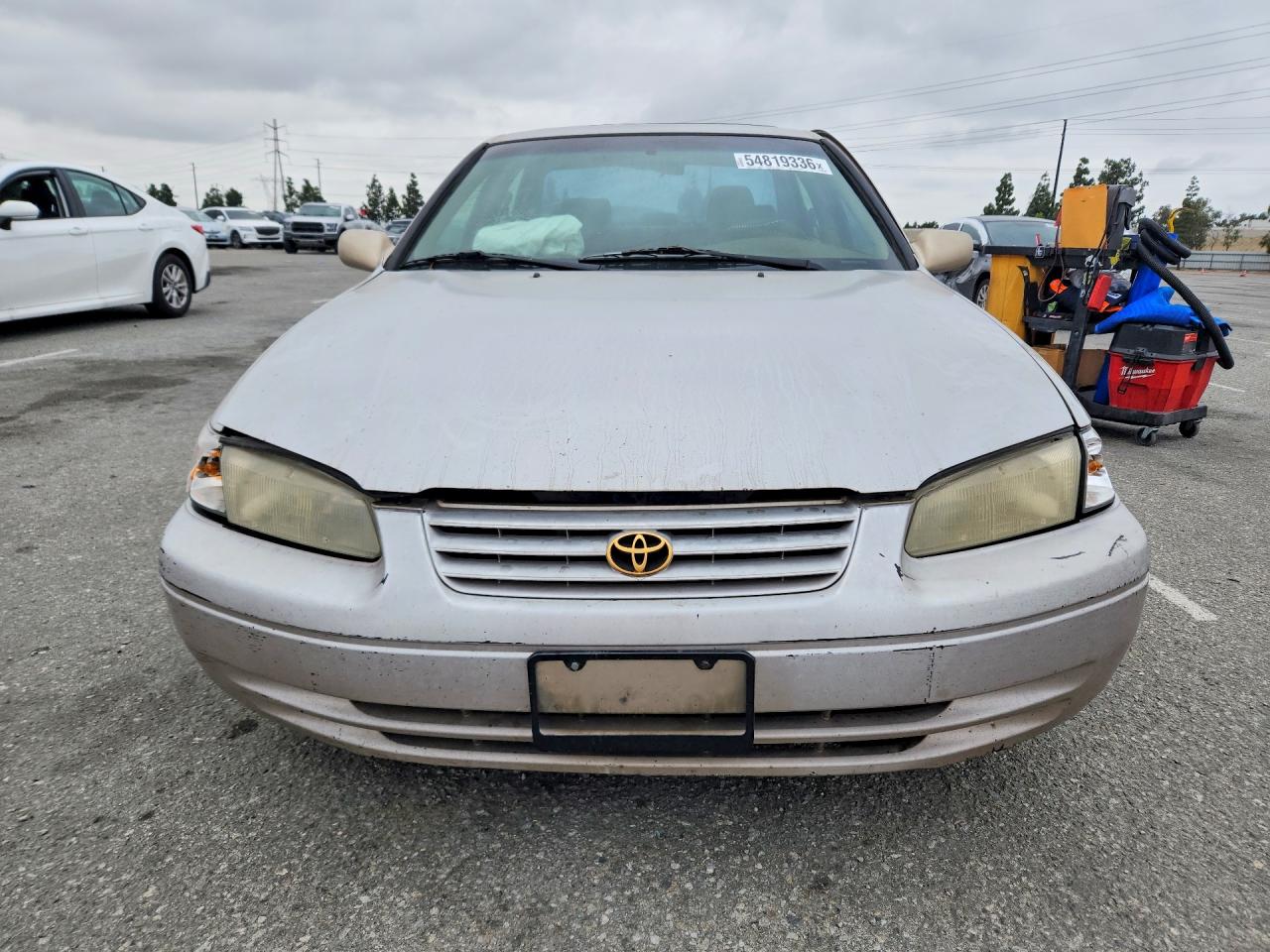1997 Toyota Camry Le Beige vin: 4T1BG22KXVU075976