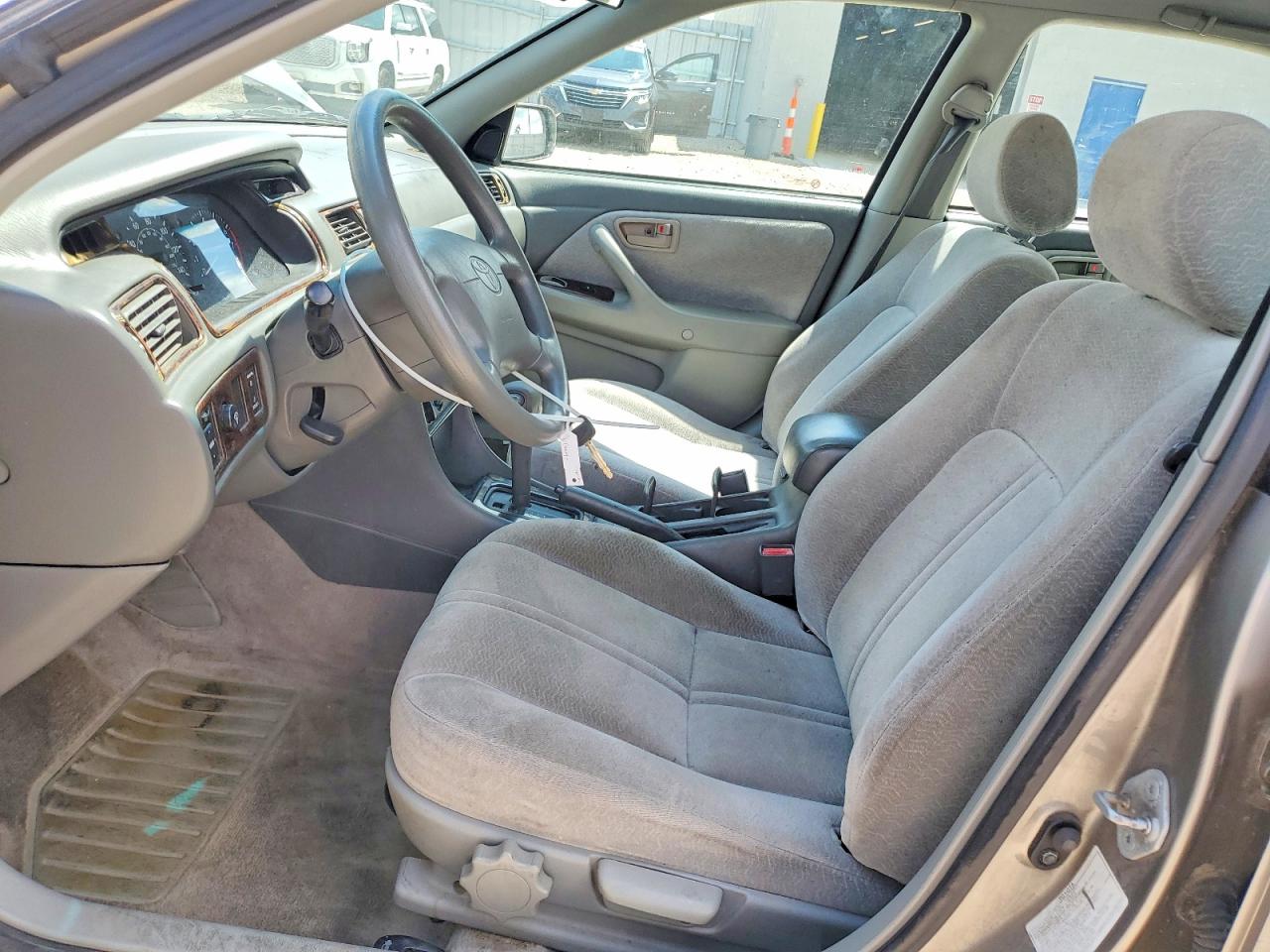 1997 Toyota Camry Tan vin: 4T1BG22KXVU164138