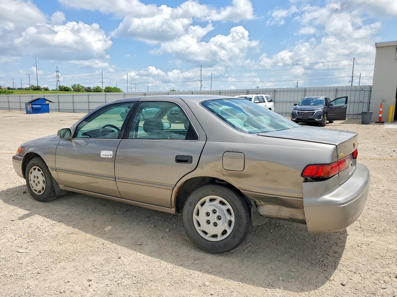1997 Toyota Camry Tan vin: 4T1BG22KXVU164138