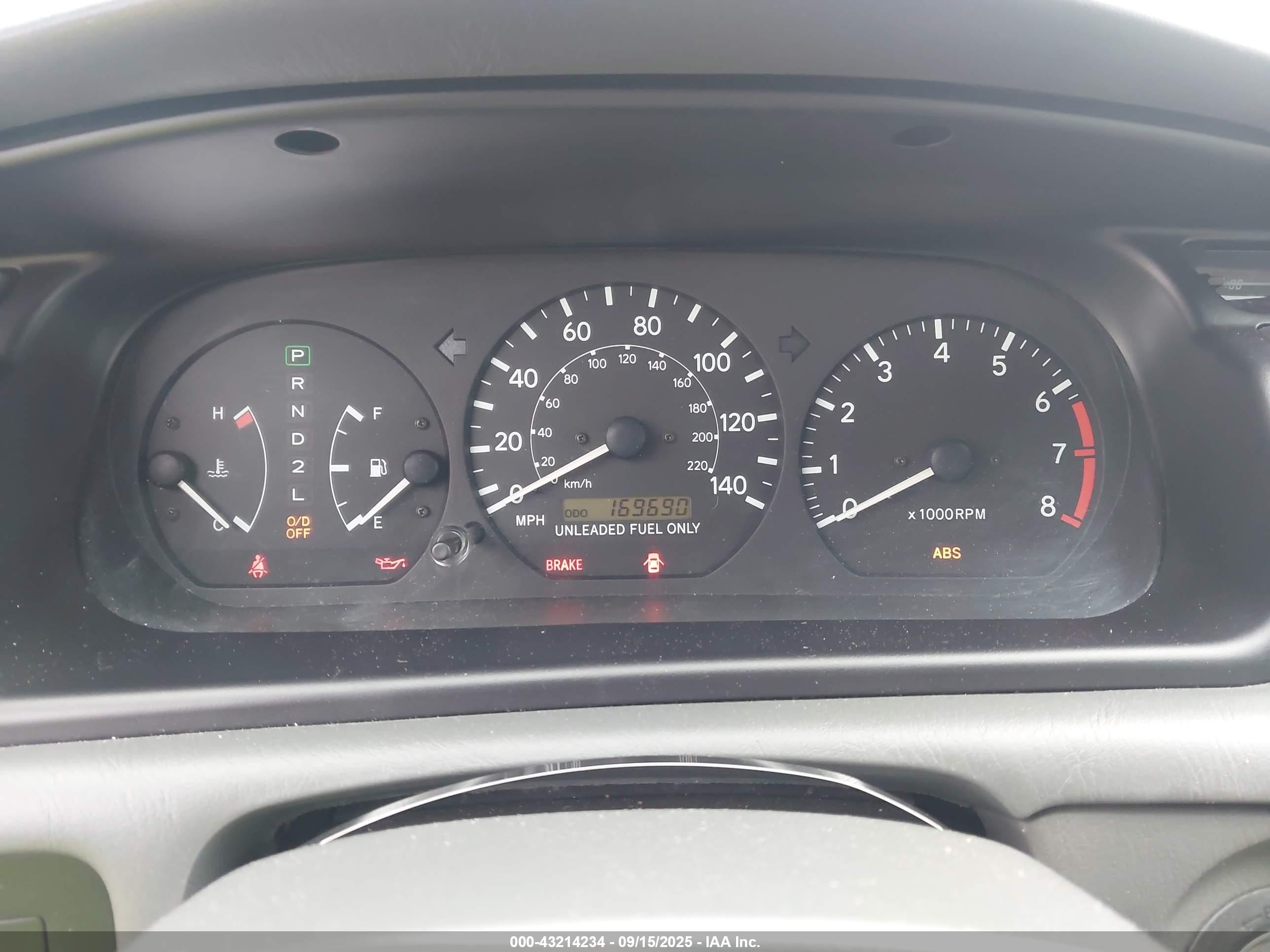 1997 Toyota Camry Le White vin: 4T1BG22KXVU780731