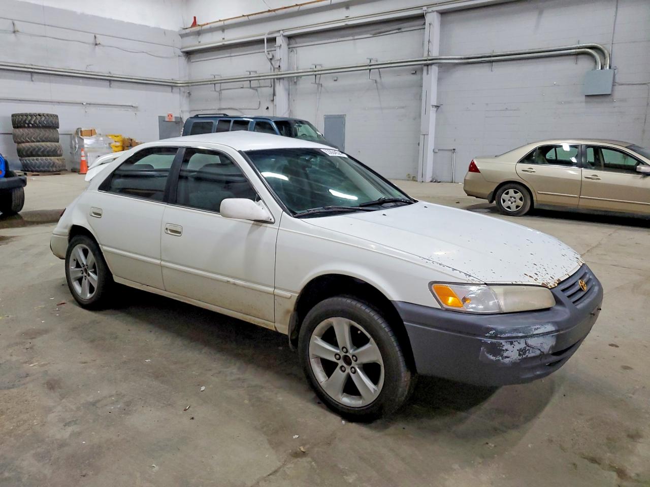 1998 Toyota Camry Le White vin: 4T1BG22KXWU221925