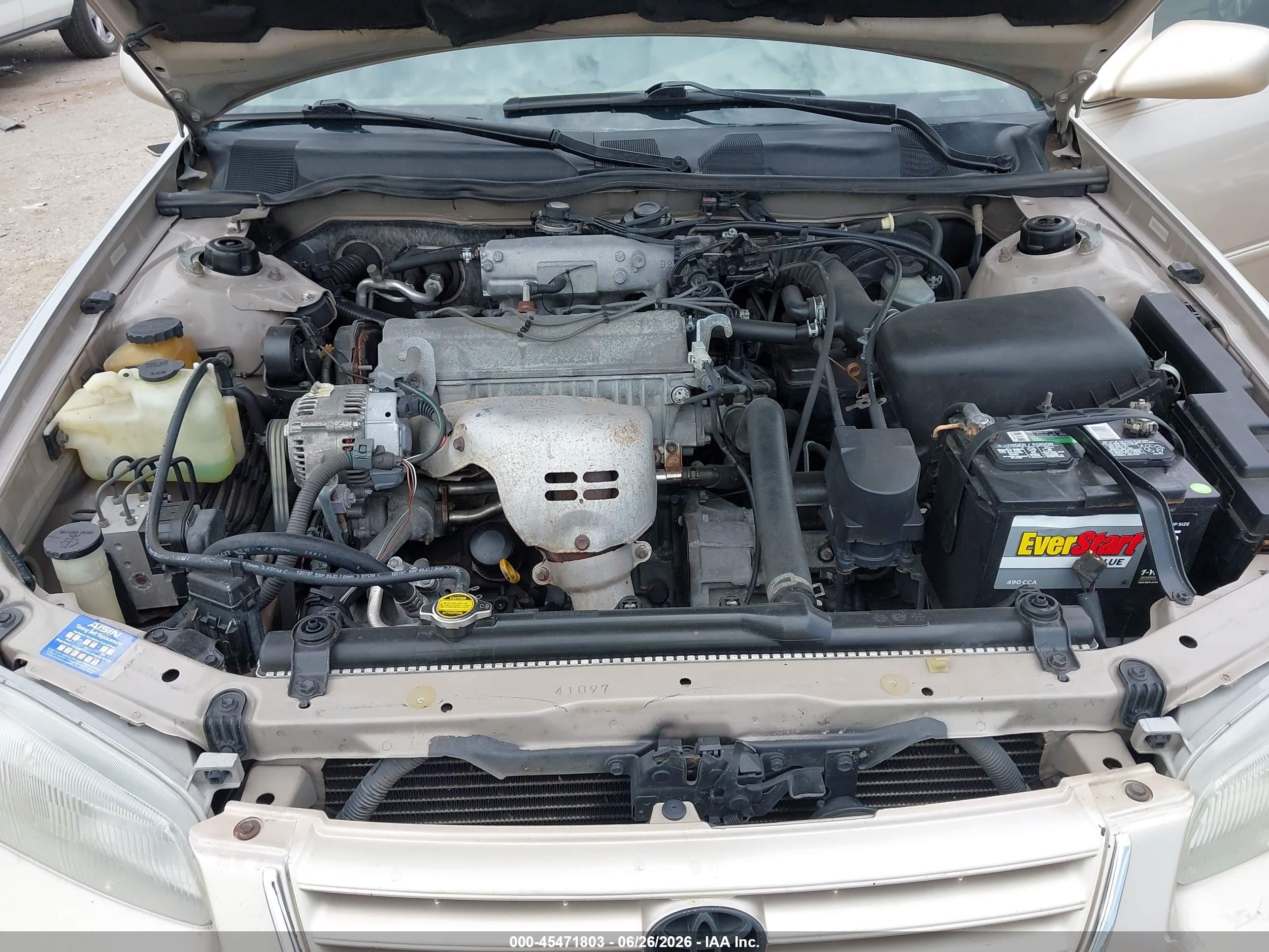 1998 Toyota Camry Le Brown vin: 4T1BG22KXWU262586