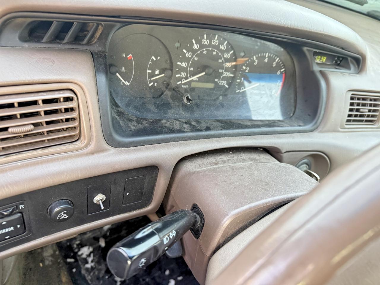 1998 Toyota Camry Ce Beige vin: 4T1BG22KXWU836748