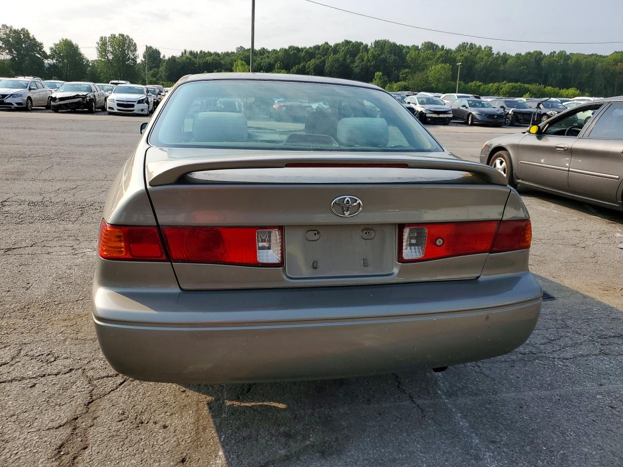 2000 Toyota Camry Ce Tan vin: 4T1BG22KXYU013725