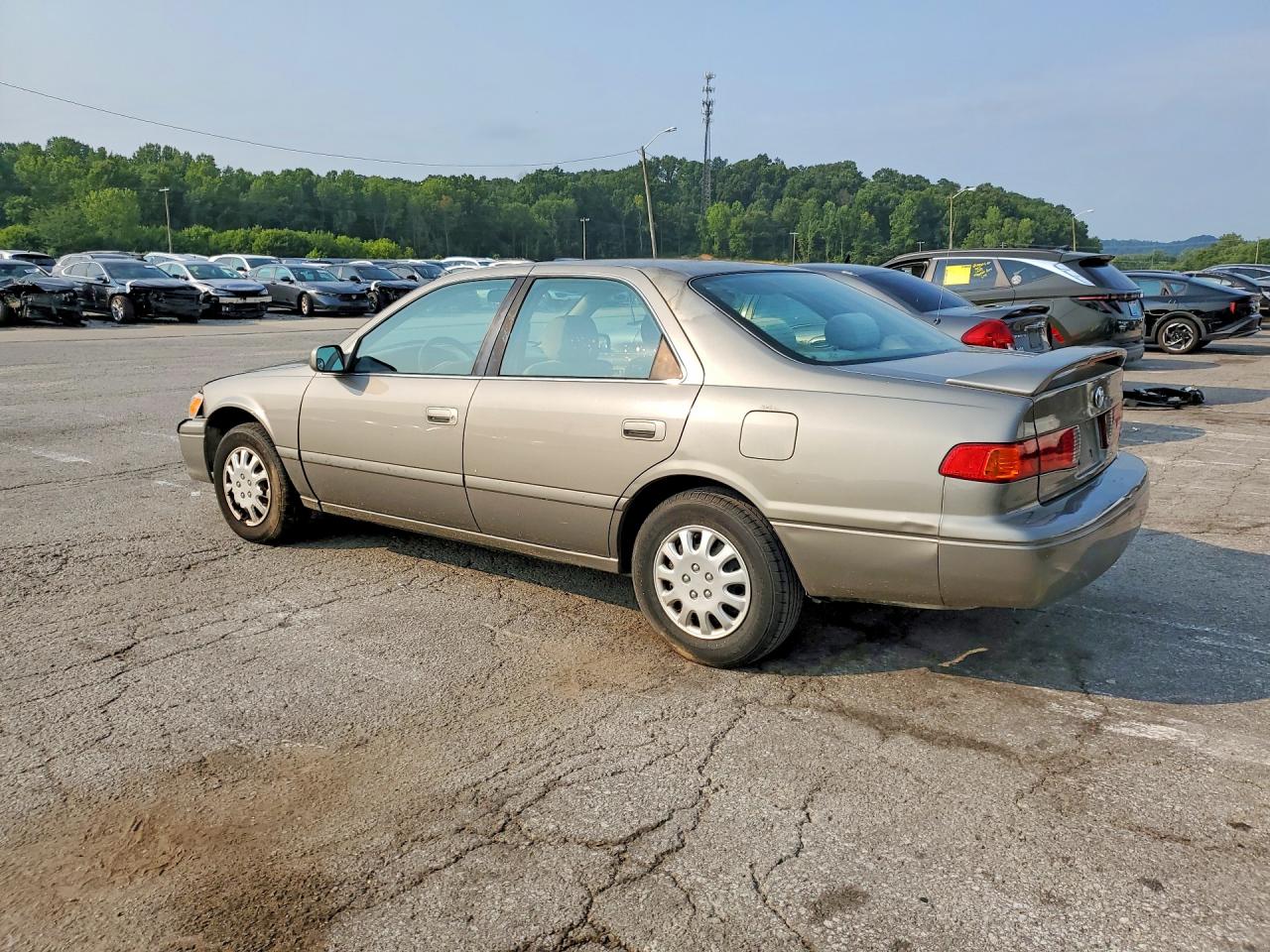 2000 Toyota Camry Ce Tan vin: 4T1BG22KXYU013725