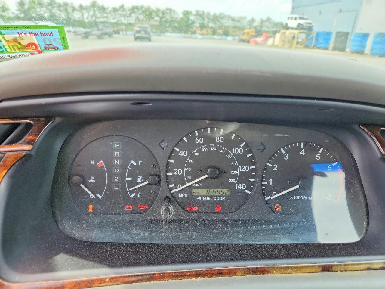 2000 Toyota Camry Le Белый vin: 4T1BG22KXYU731999