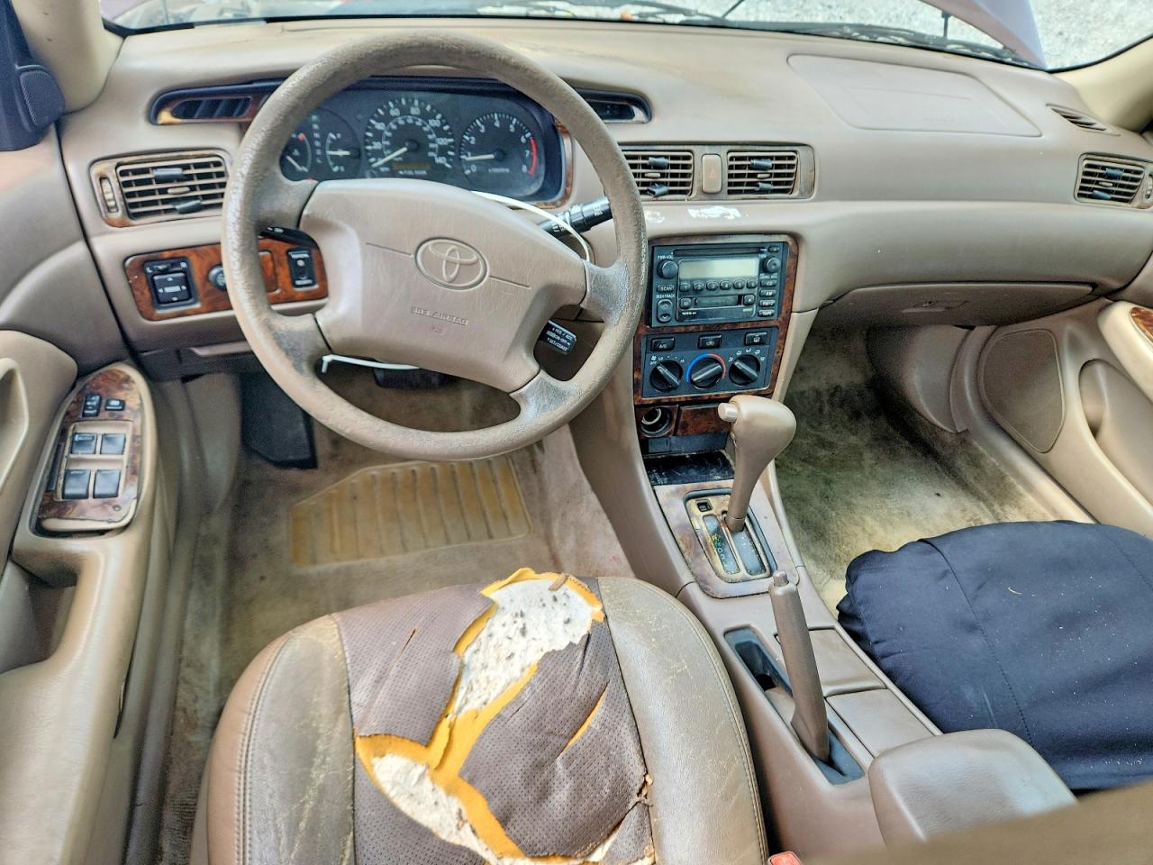 2000 Toyota Camry Le Burgundy vin: 4T1BG22KXYU750052