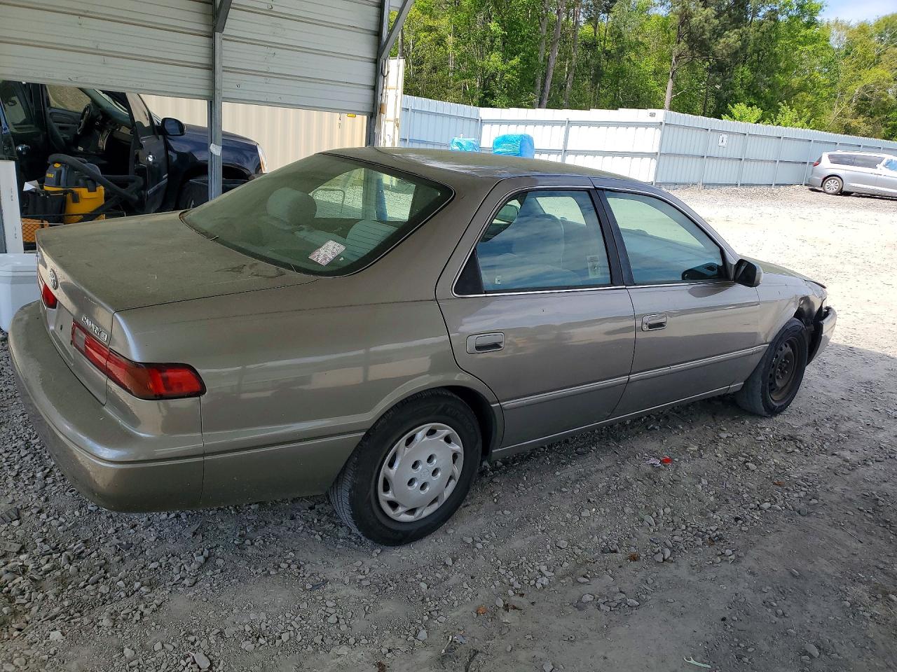 1999 Toyota Camry Le Tan vin: 4T1BG28K1XU532166