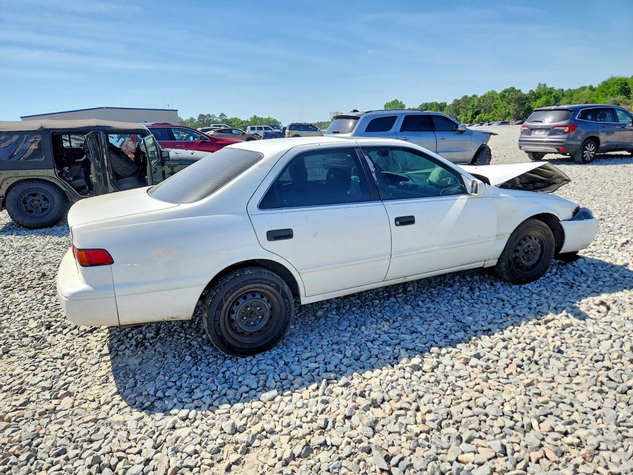 1999 Toyota Camry White vin: 4T1BG28K2XU571865