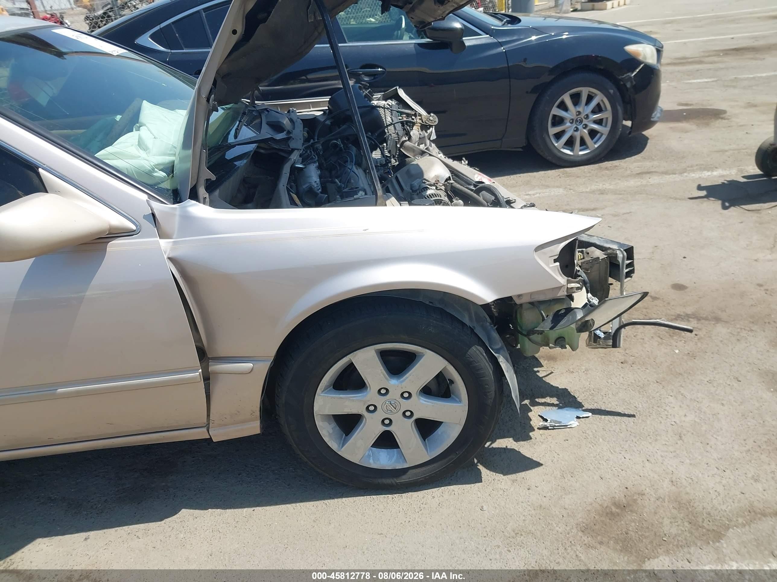 1999 Toyota Camry Le Silver vin: 4T1BG28K2XU871485