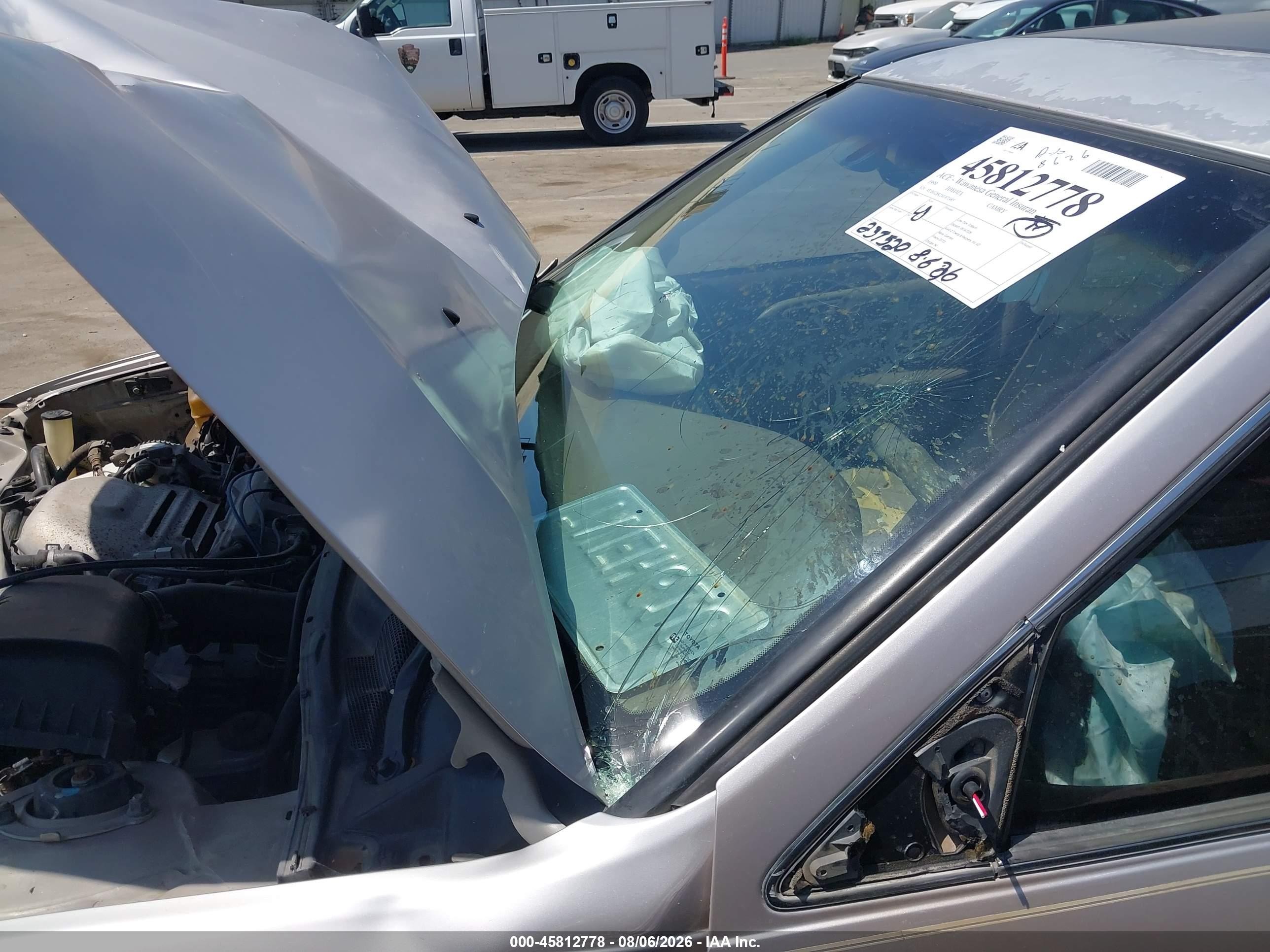 1999 Toyota Camry Le Silver vin: 4T1BG28K2XU871485