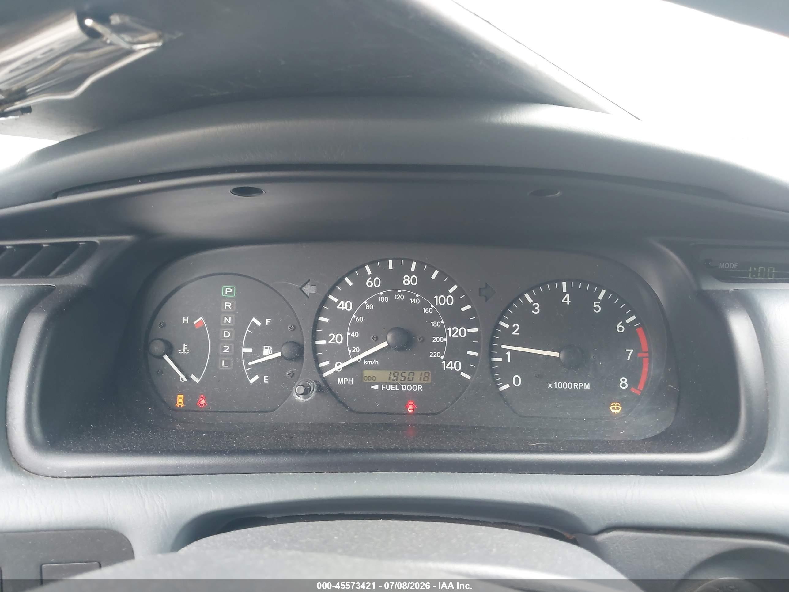 2000 Toyota Camry Le Gray vin: 4T1BG28K2YU696754