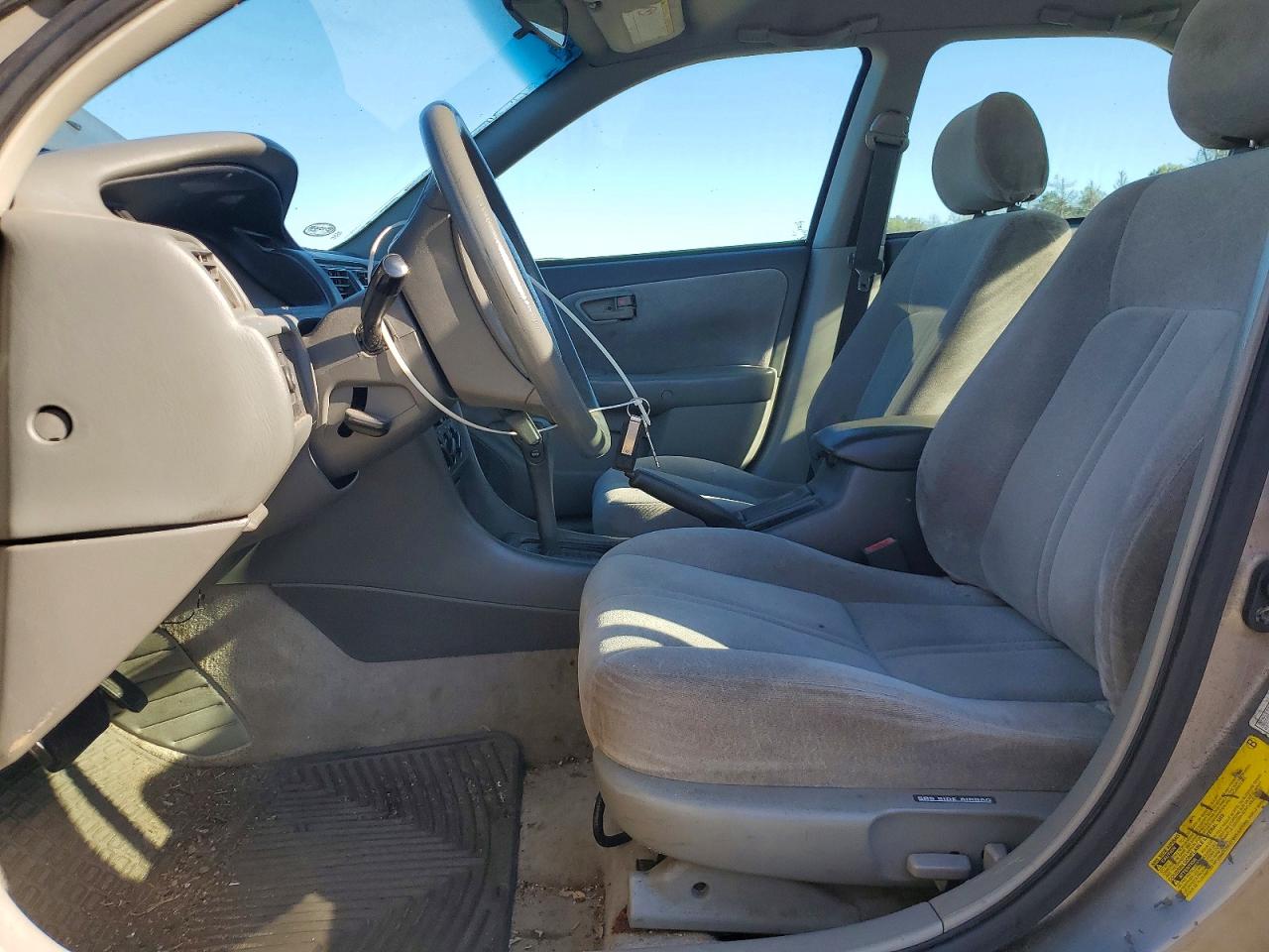 1999 Toyota Camry Le Tan vin: 4T1BG28K4XU565856