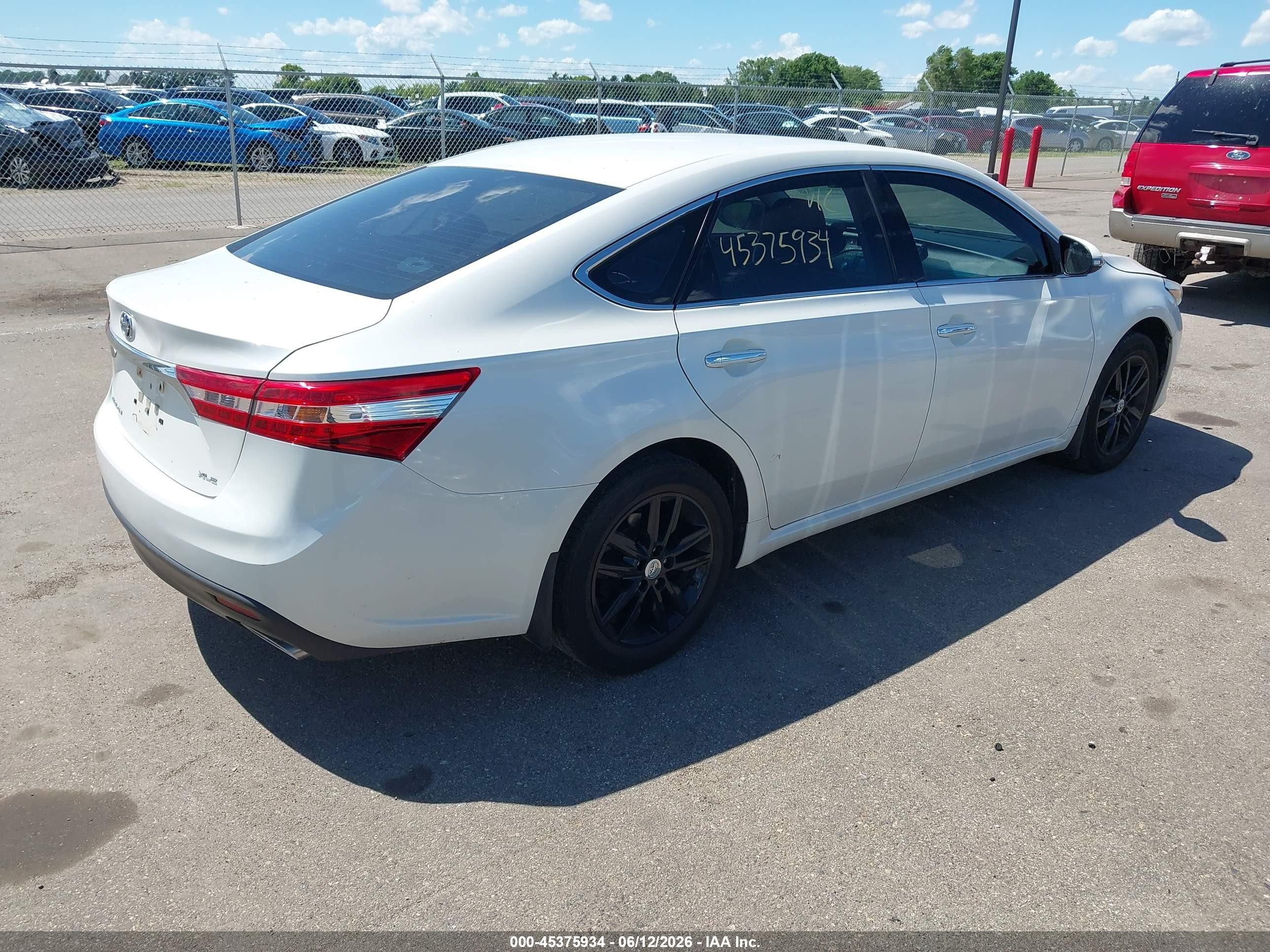 2013 Toyota Avalon Xle Белый vin: 4T1BK1EB0DU036901