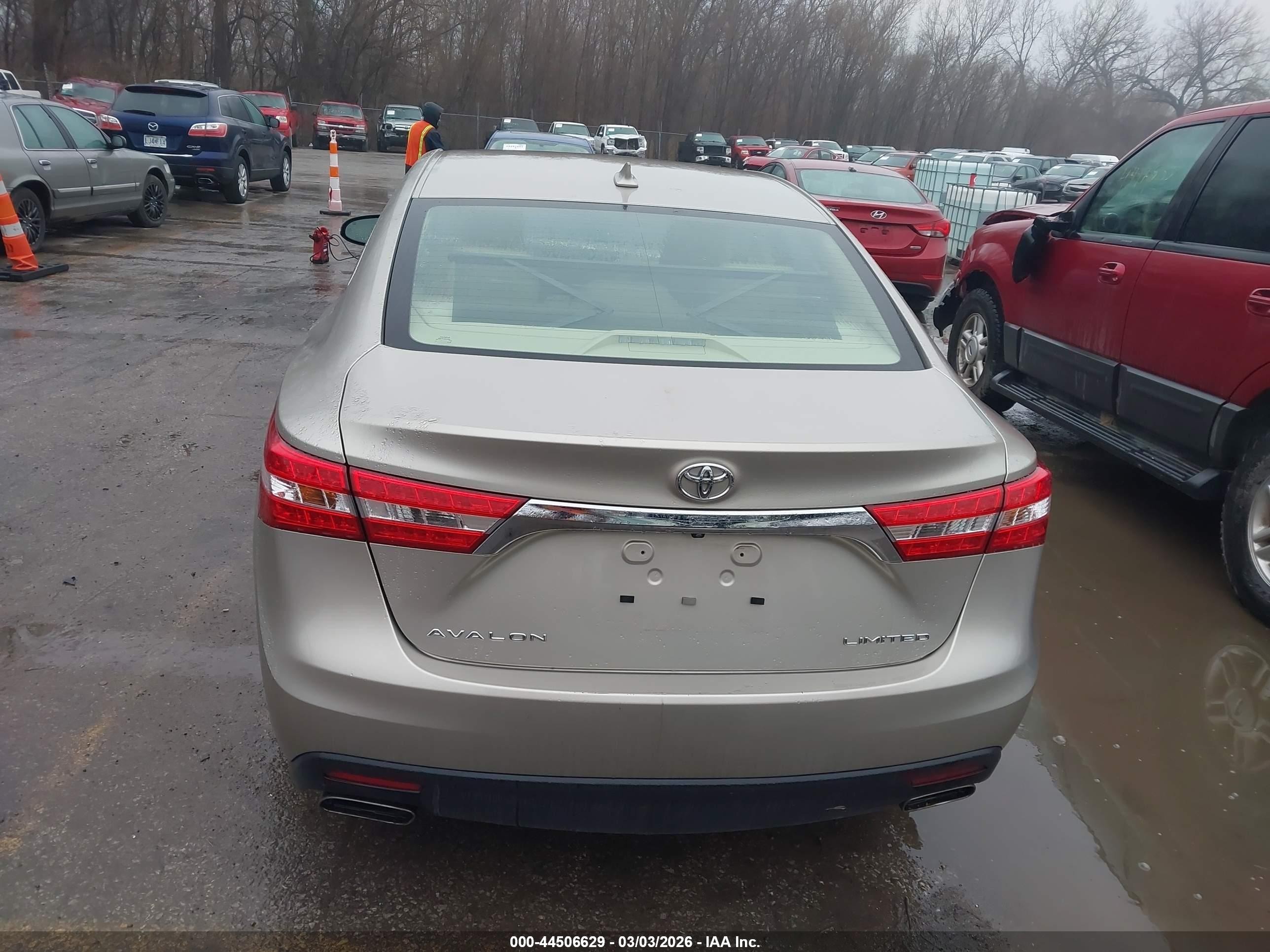 2013 Toyota Avalon Limited Beige vin: 4T1BK1EB0DU057912