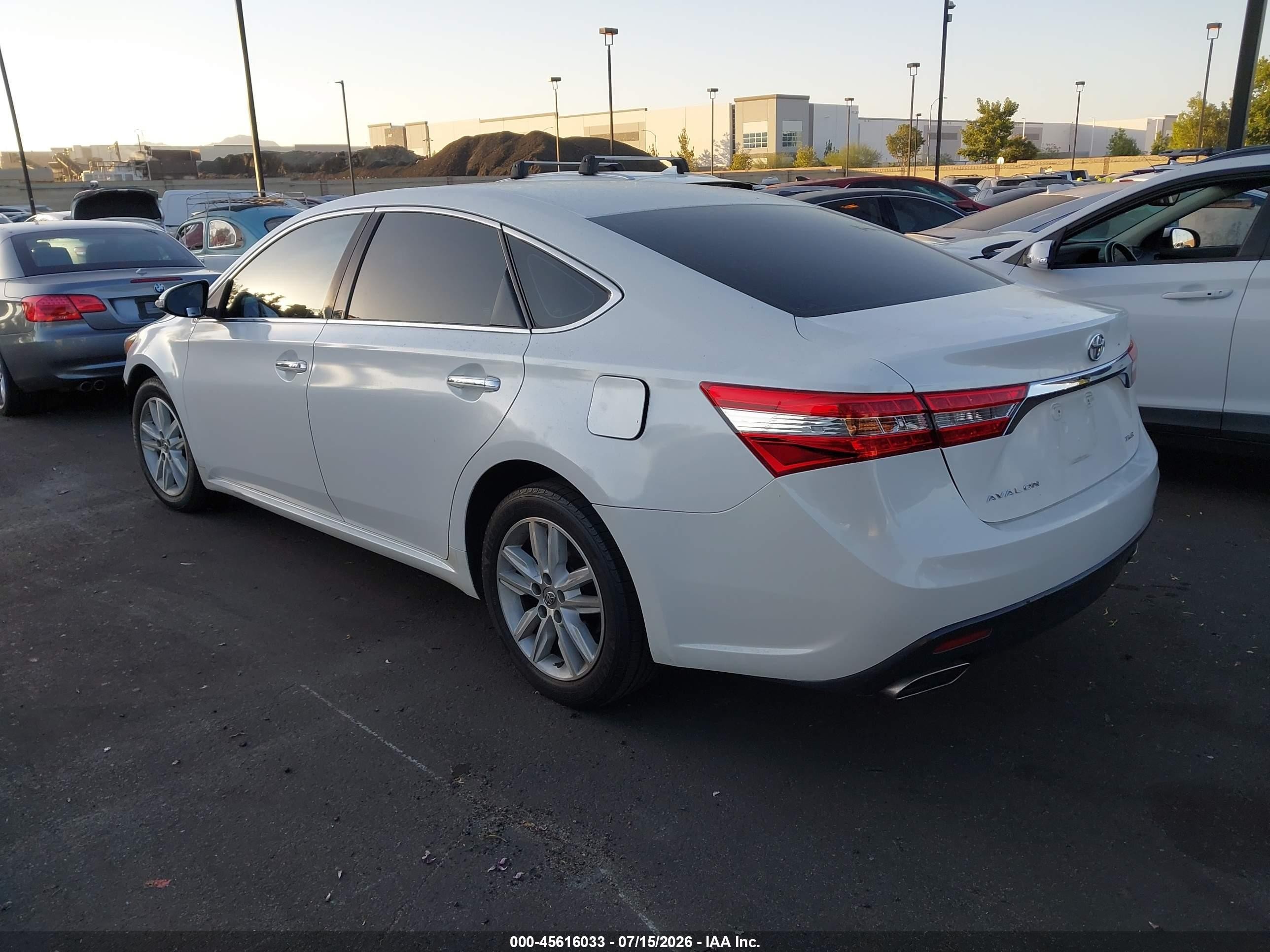 2013 Toyota Avalon Xle Белый vin: 4T1BK1EB0DU058929