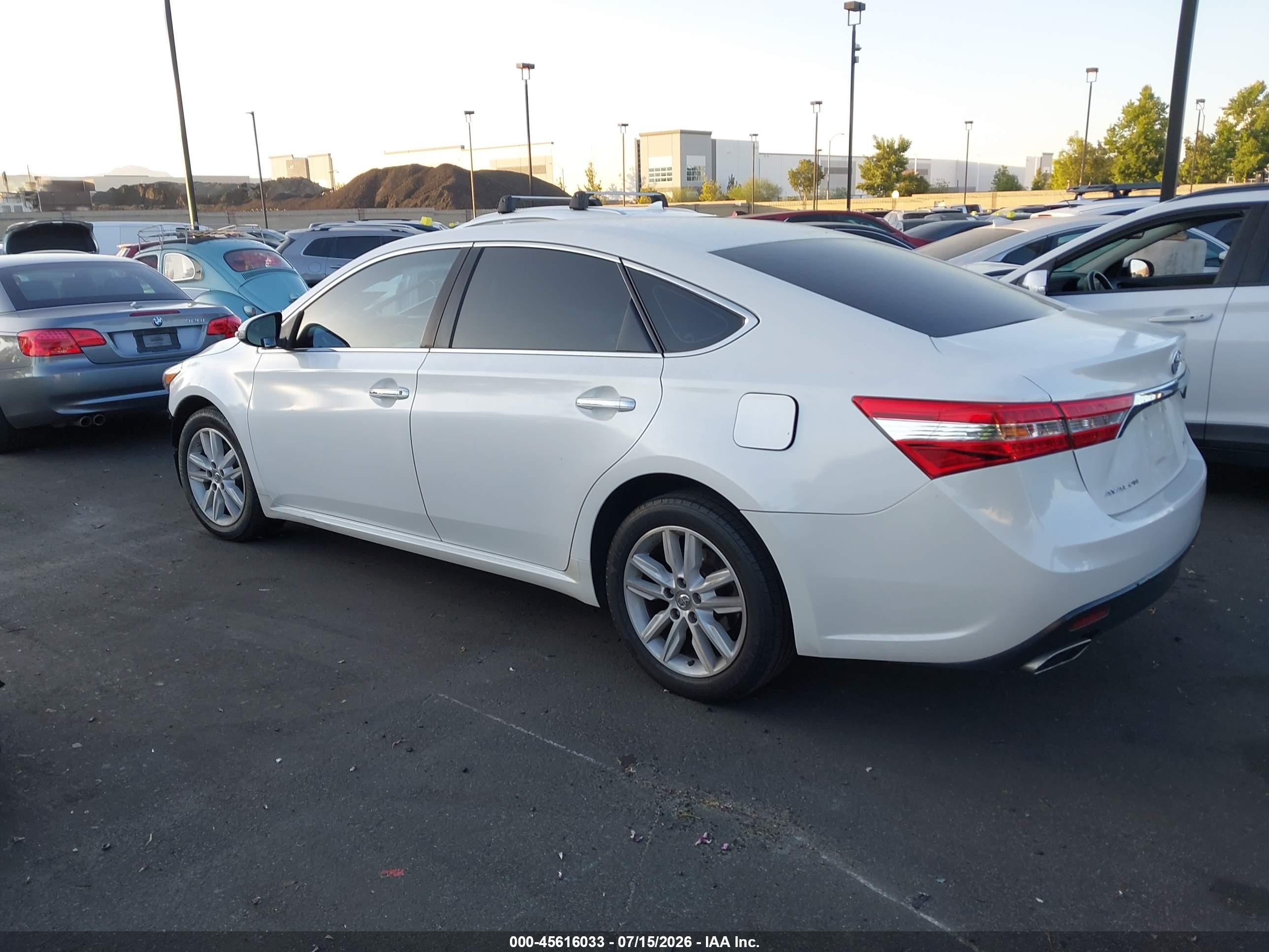 2013 Toyota Avalon Xle Белый vin: 4T1BK1EB0DU058929