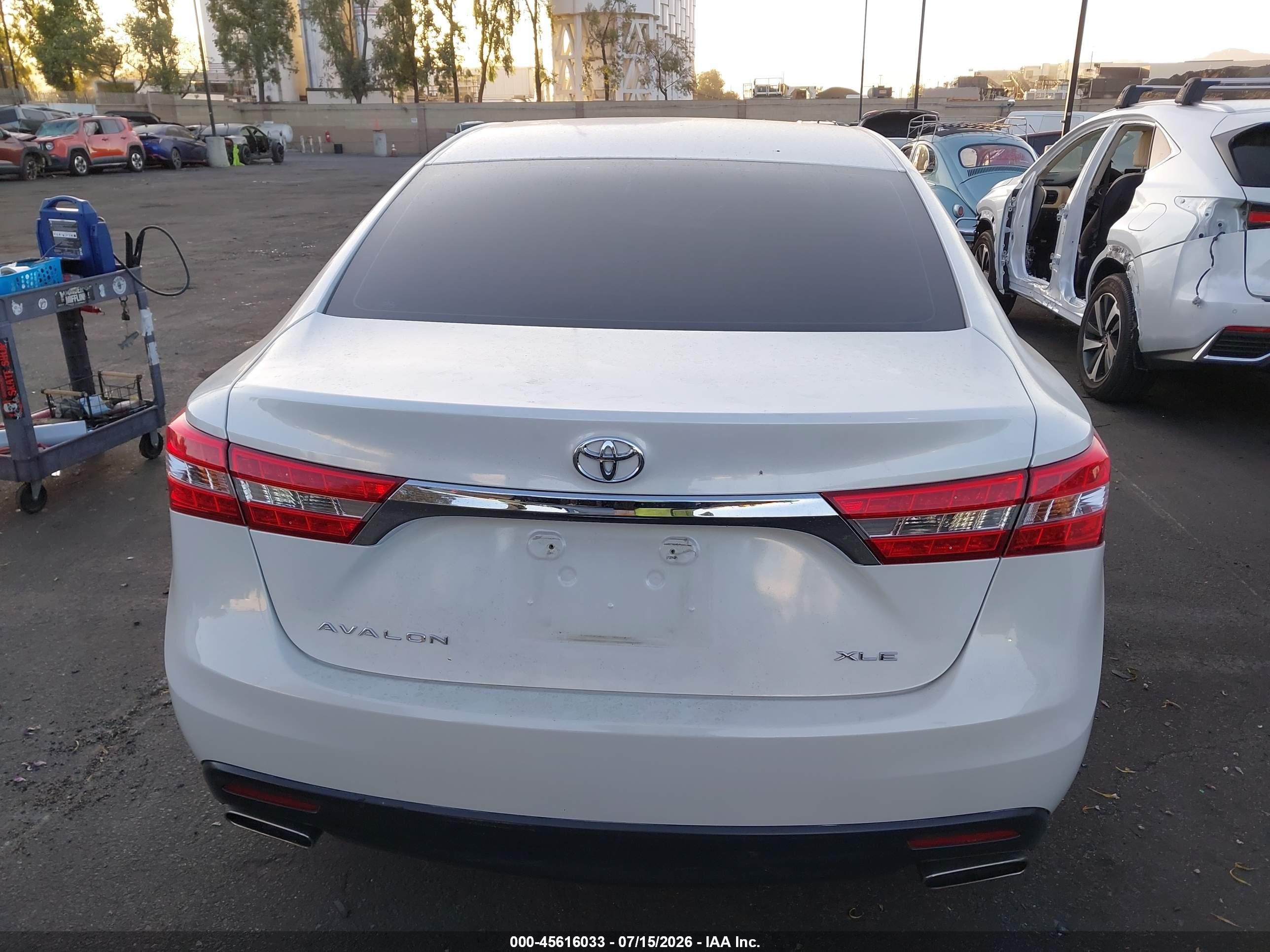 2013 Toyota Avalon Xle Белый vin: 4T1BK1EB0DU058929