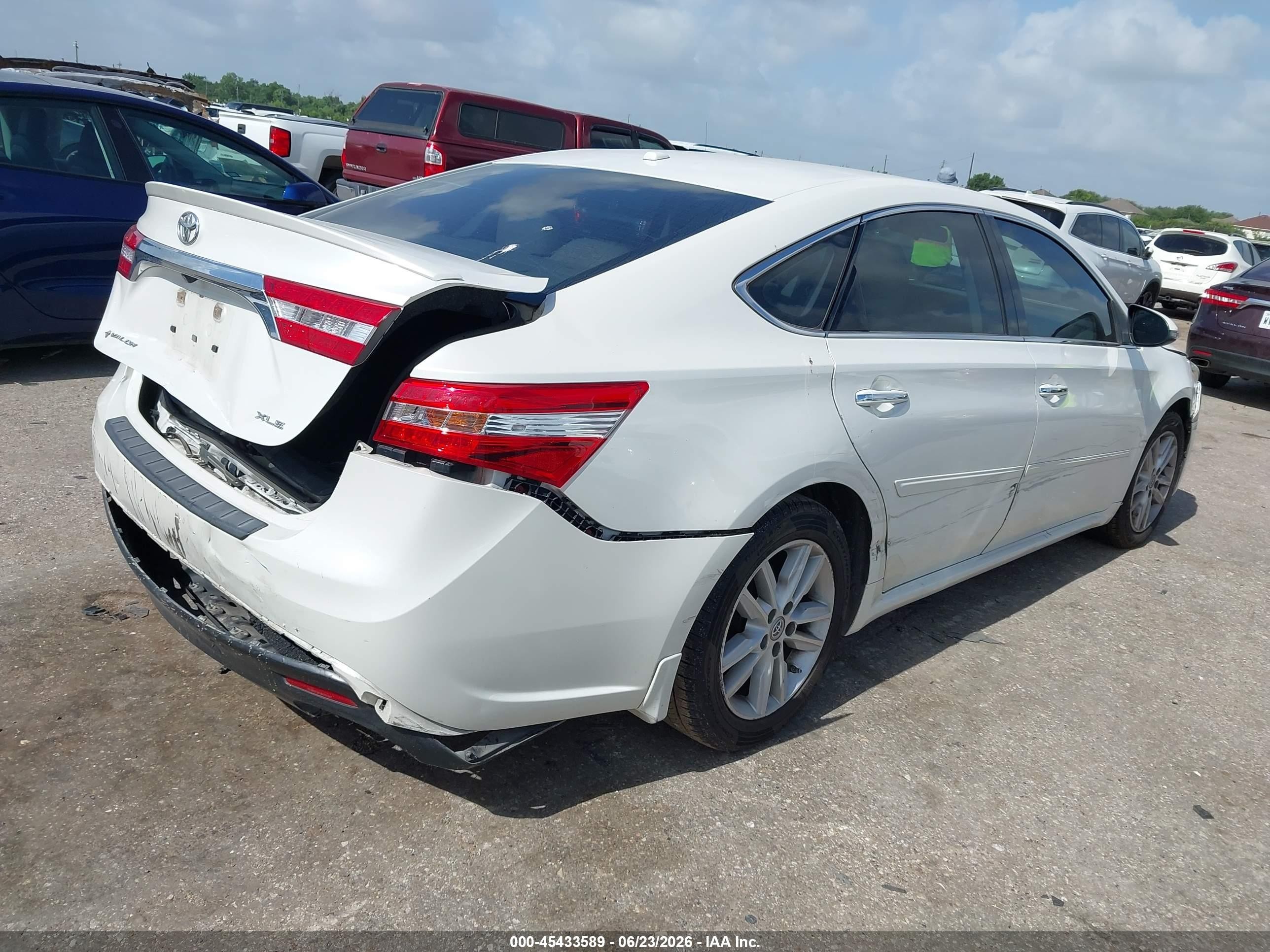 2015 Toyota Avalon Xle White vin: 4T1BK1EB0FU136791