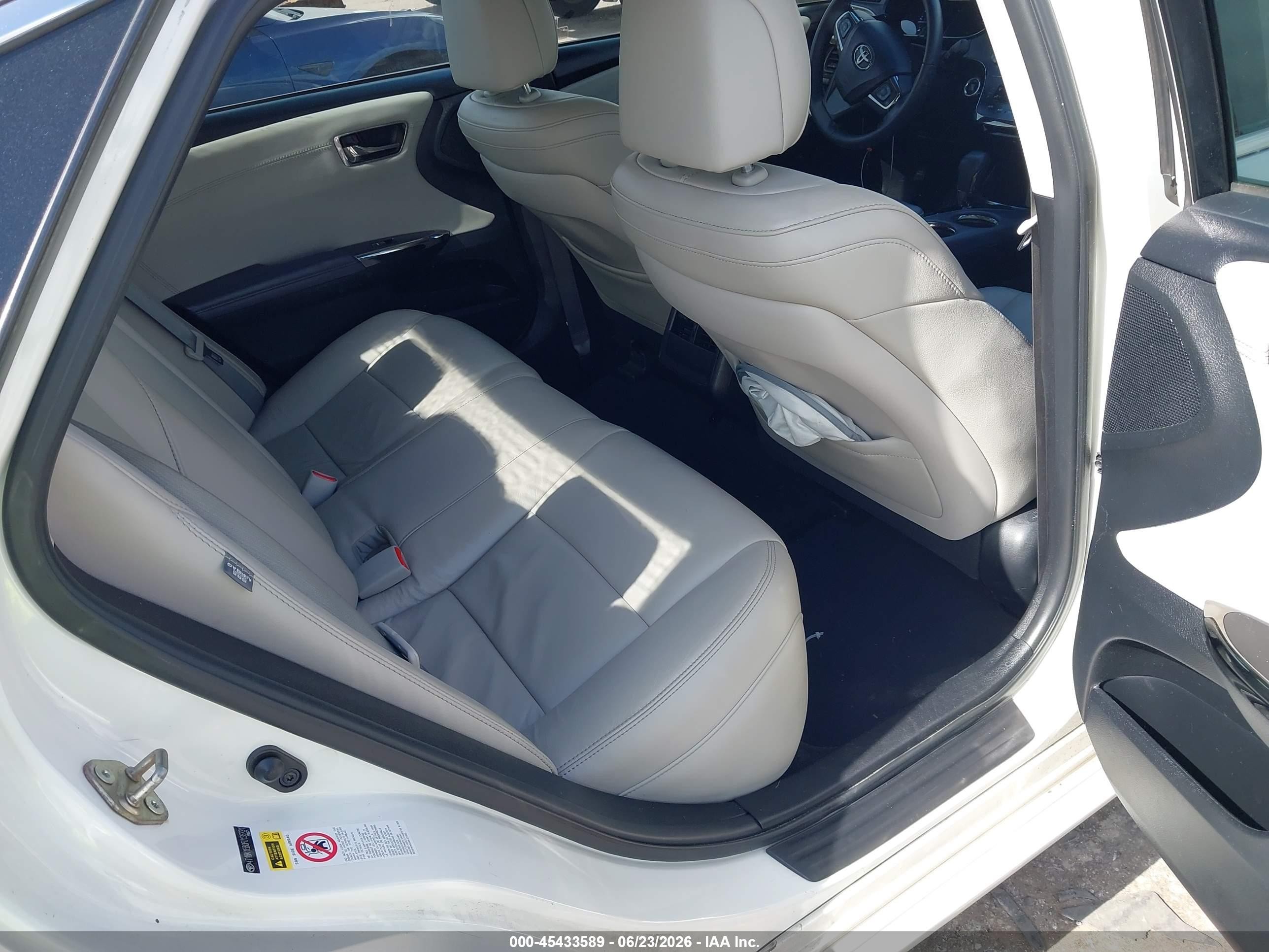 2015 Toyota Avalon Xle White vin: 4T1BK1EB0FU136791