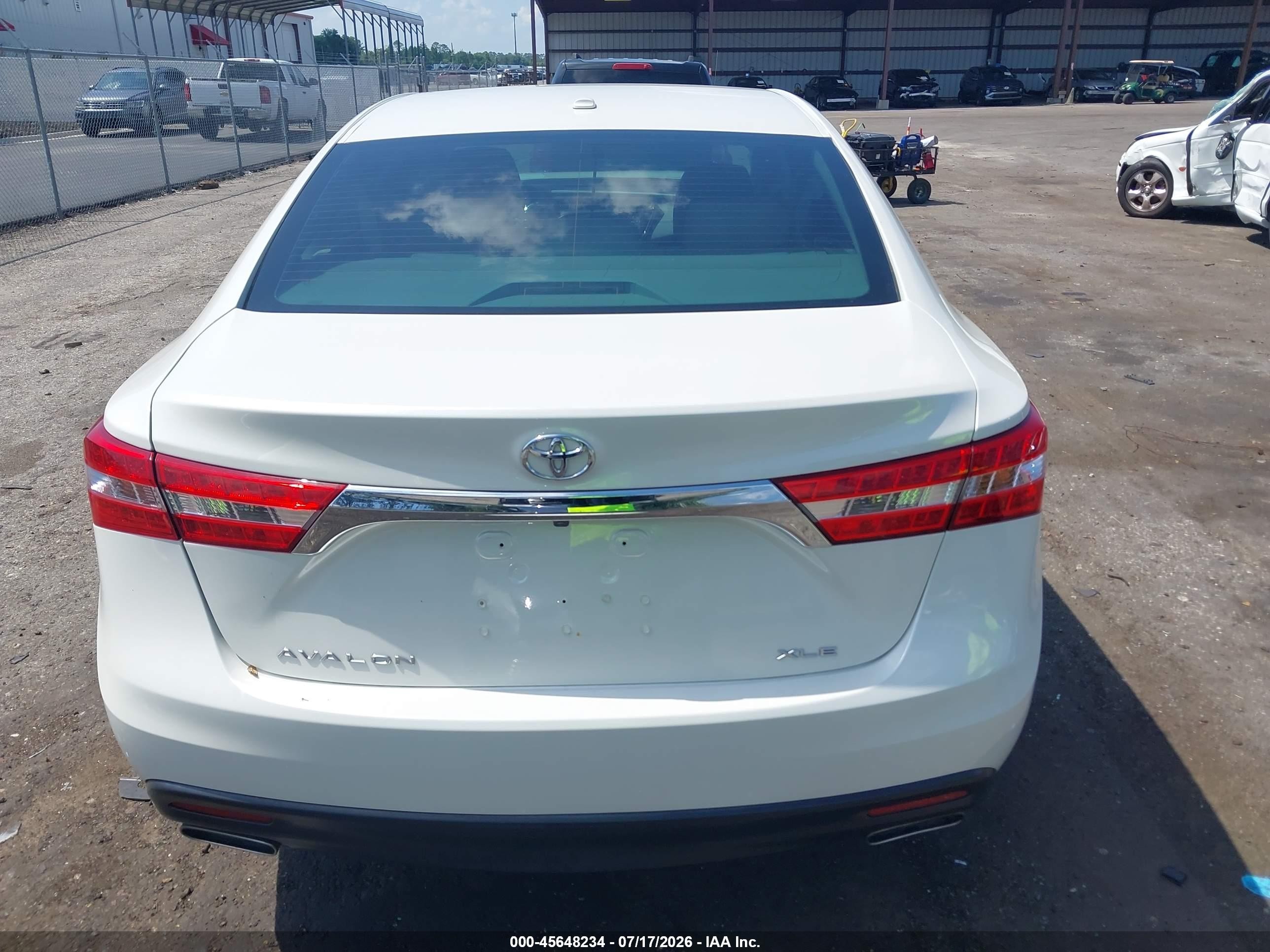2015 Toyota Avalon Xle White vin: 4T1BK1EB0FU143160