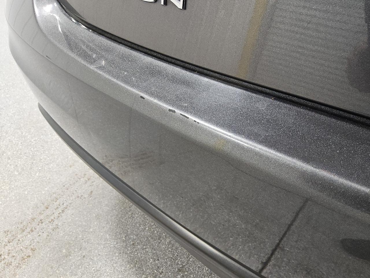 2015 Toyota Avalon Xle Premium Brown vin: 4T1BK1EB0FU154529 Damage: Rear Bumper, Multiple Scratches Heavy, 3