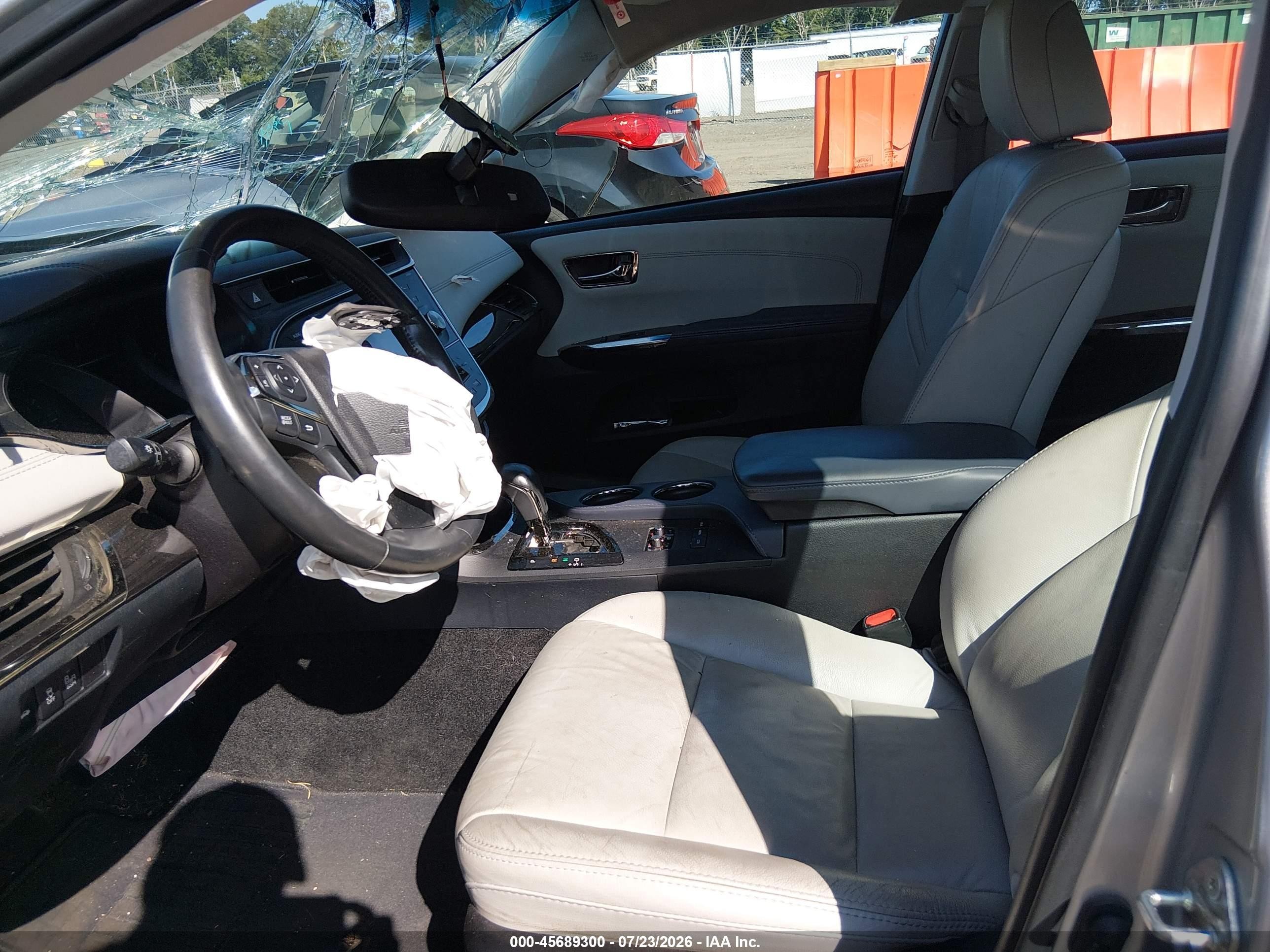 2015 Toyota Avalon Xle Touring Silver vin: 4T1BK1EB0FU161495