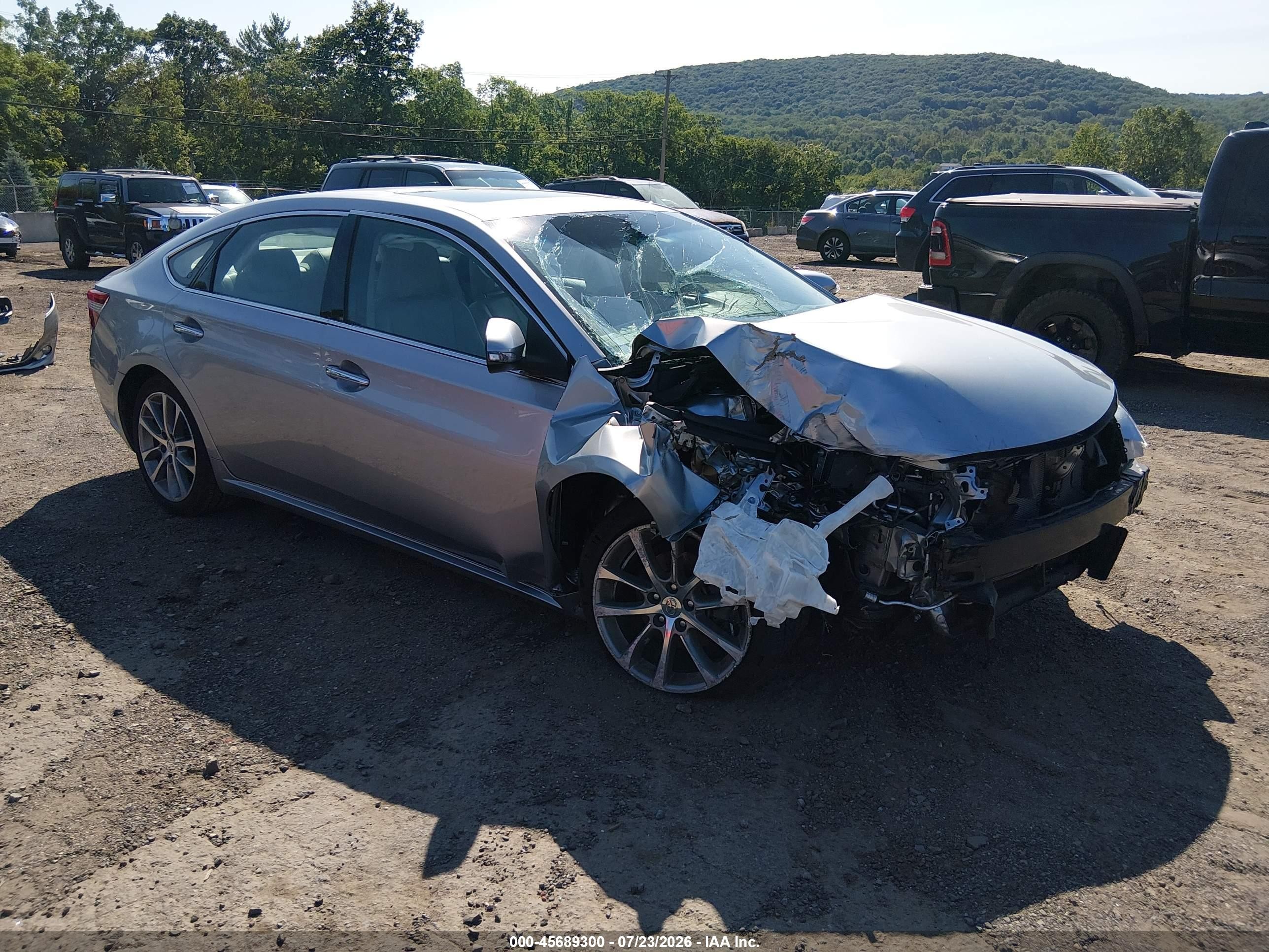 2015 Toyota Avalon Xle Touring Silver vin: 4T1BK1EB0FU161495