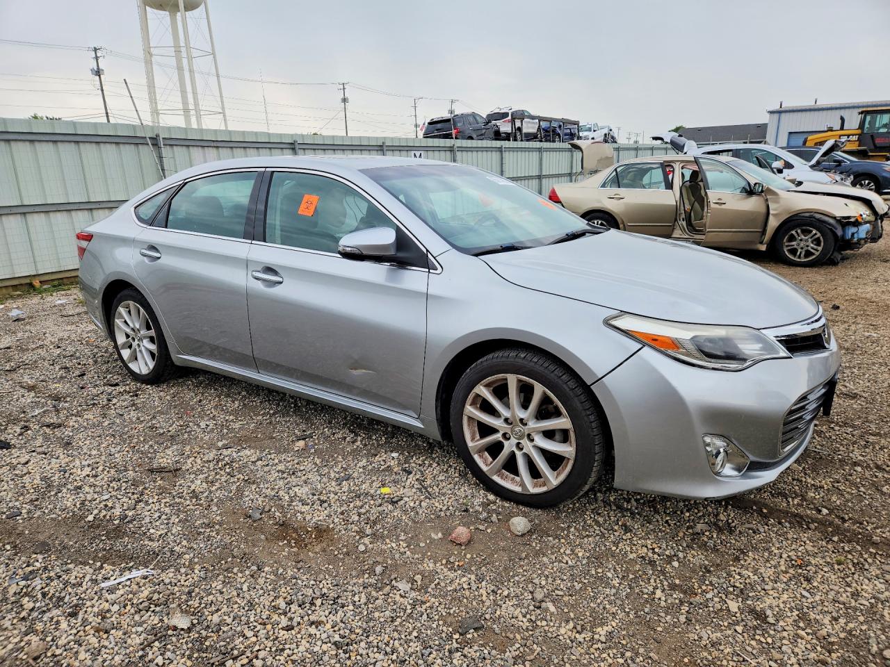 2015 Toyota Avalon Limited Silver vin: 4T1BK1EB0FU186767