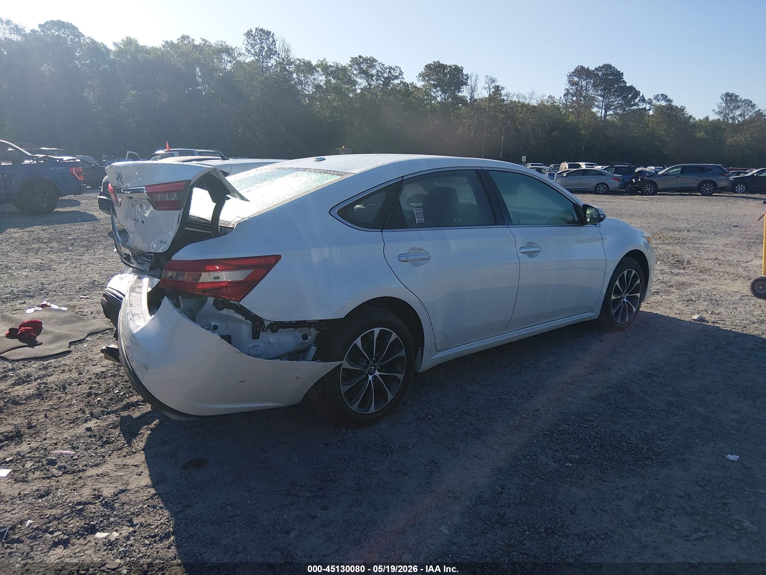 2016 Toyota Avalon Xle Premium White vin: 4T1BK1EB0GU222345