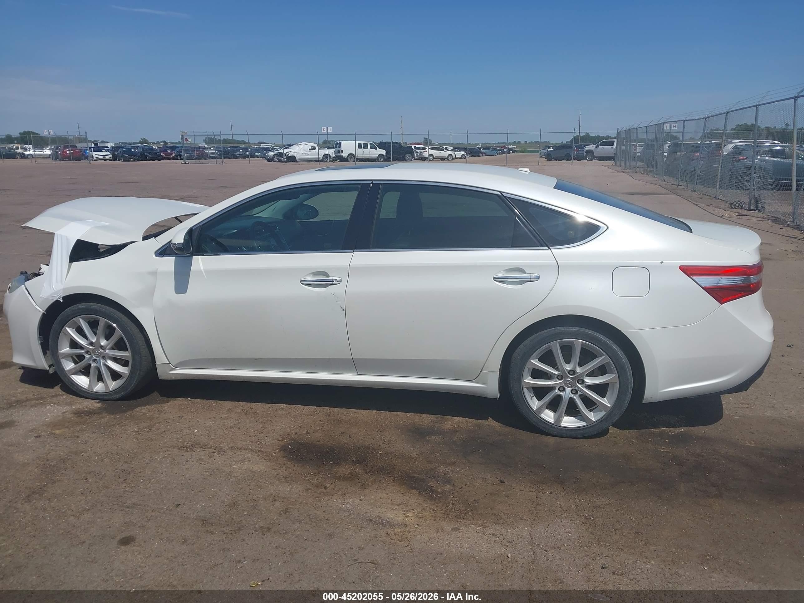 2013 Toyota Avalon Xle Touring White vin: 4T1BK1EB1DU040083