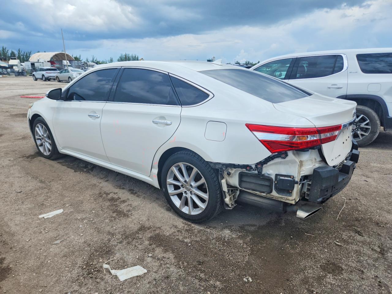 2014 Toyota Avalon Limited White vin: 4T1BK1EB1EU086255