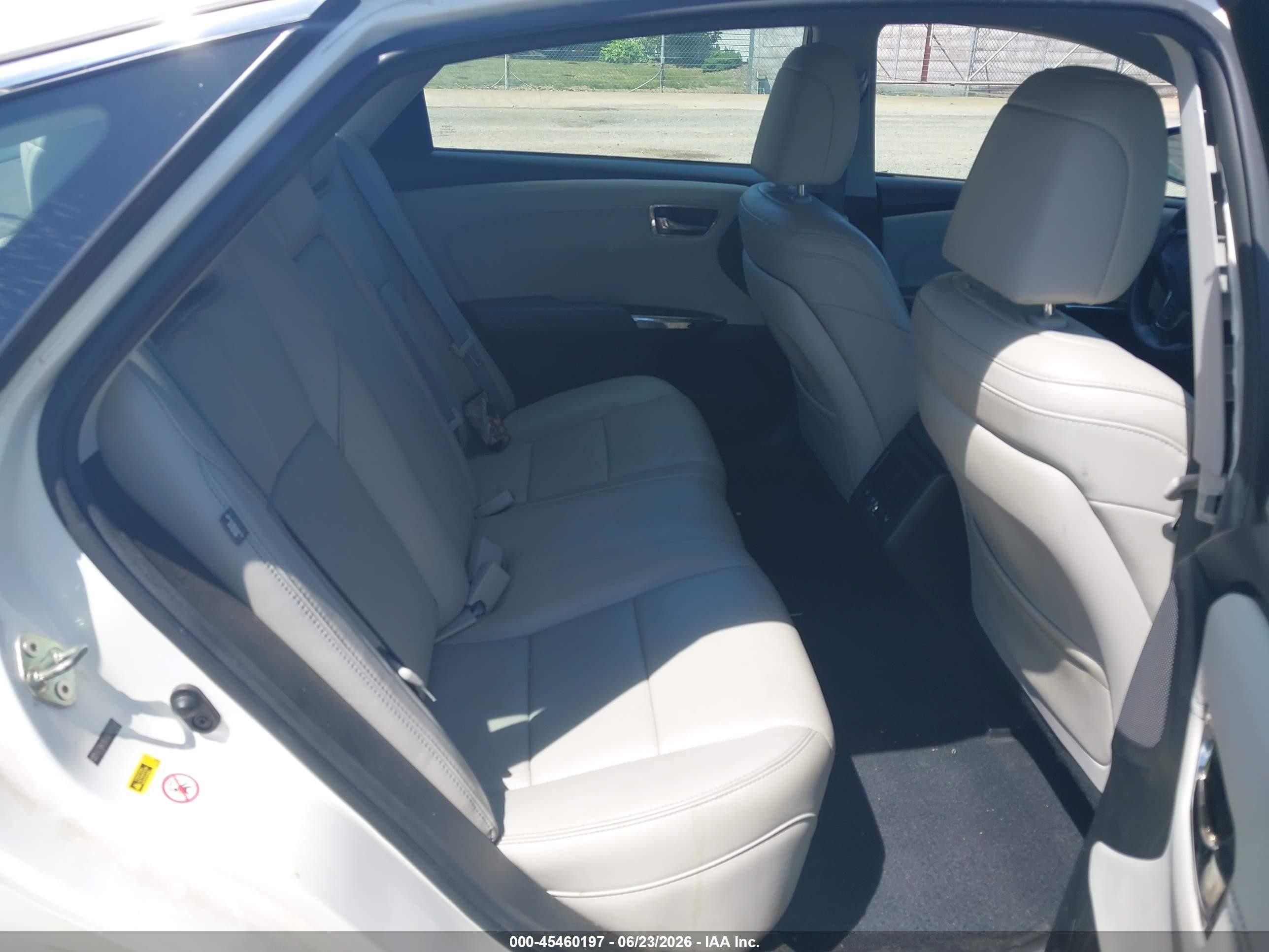 2014 Toyota Avalon Limited White vin: 4T1BK1EB1EU097448