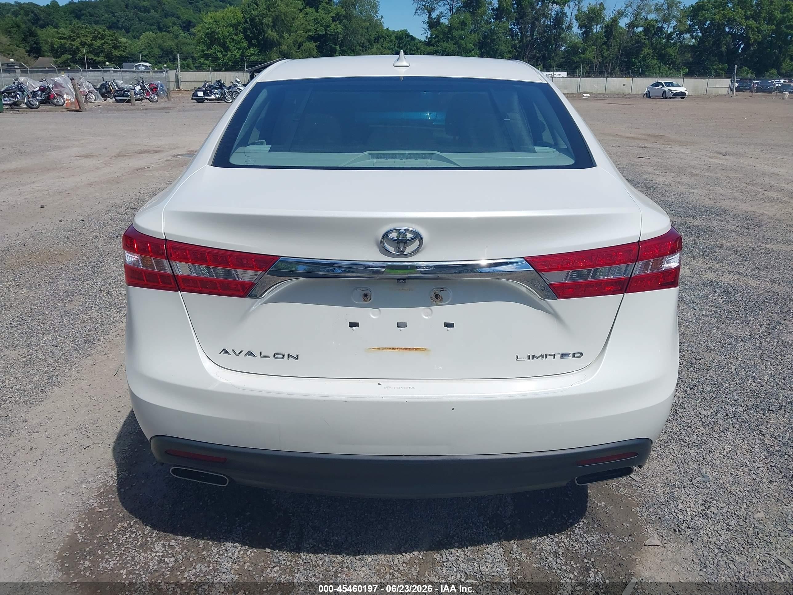 2014 Toyota Avalon Limited White vin: 4T1BK1EB1EU097448