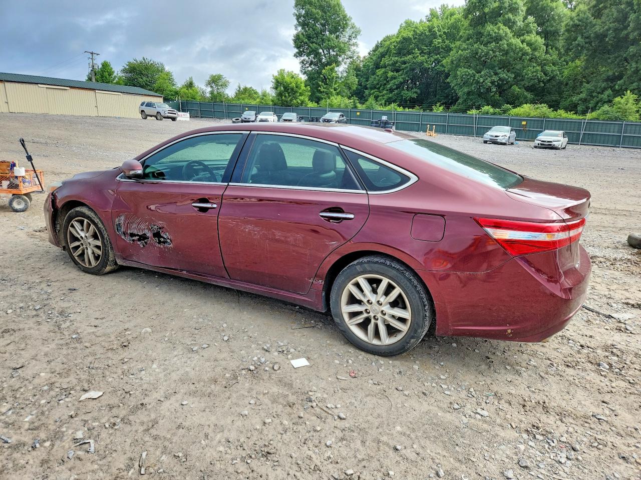 2015 Toyota Avalon Xle Maroon vin: 4T1BK1EB1FU144172